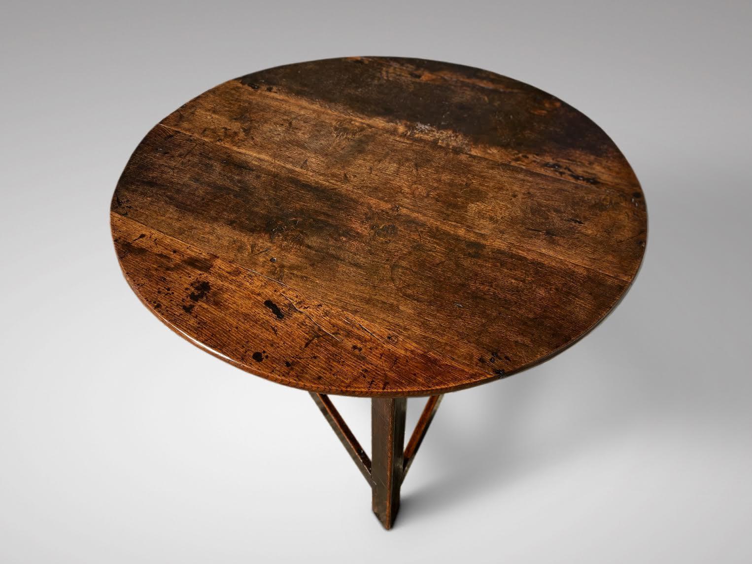English Stunning 18th Century Georgian Antique Solid Oak Cricket Table