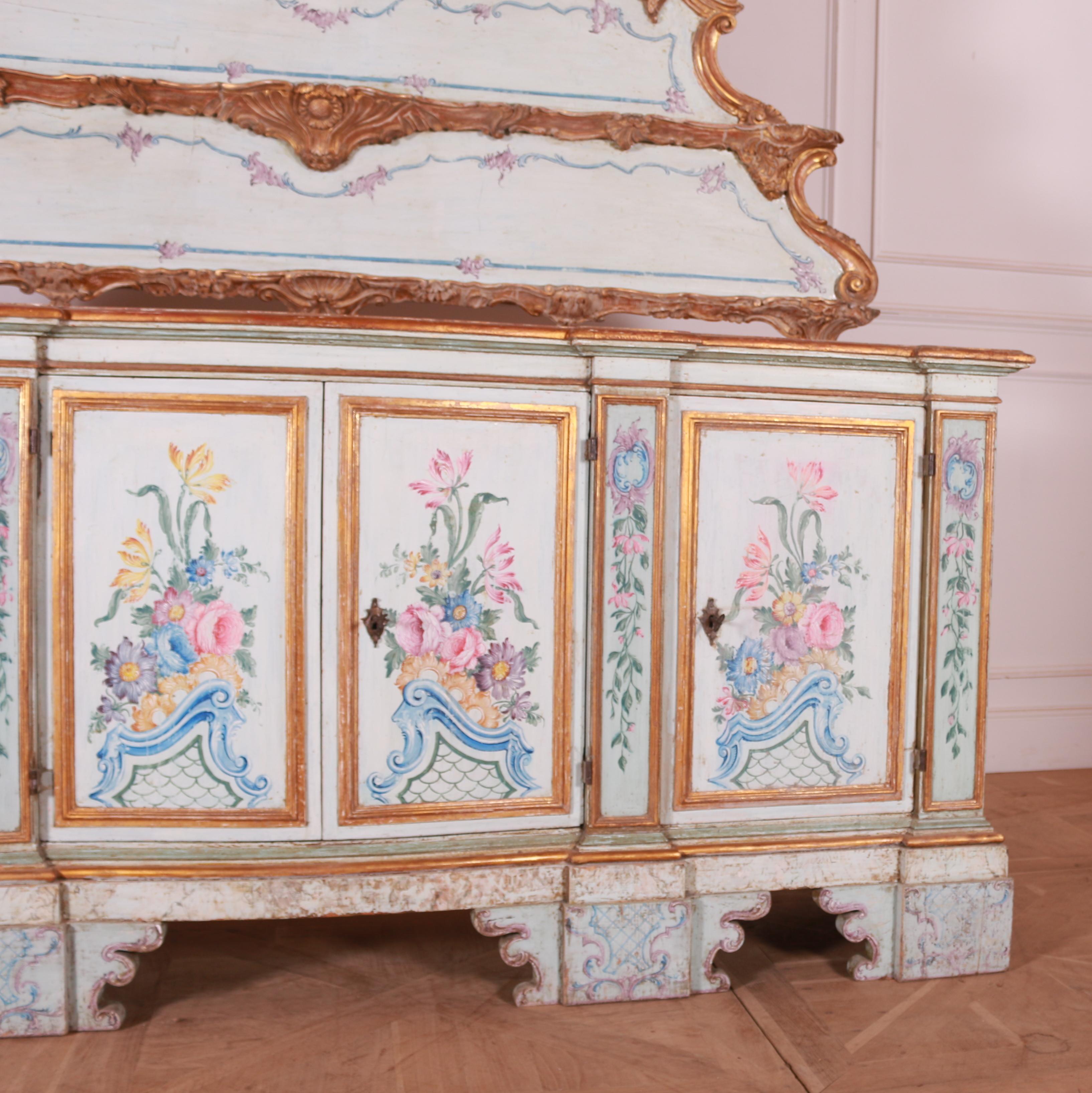 Stunning 18th Century Original Painted Italian Sideboard In Good Condition For Sale In Leamington Spa, Warwickshire