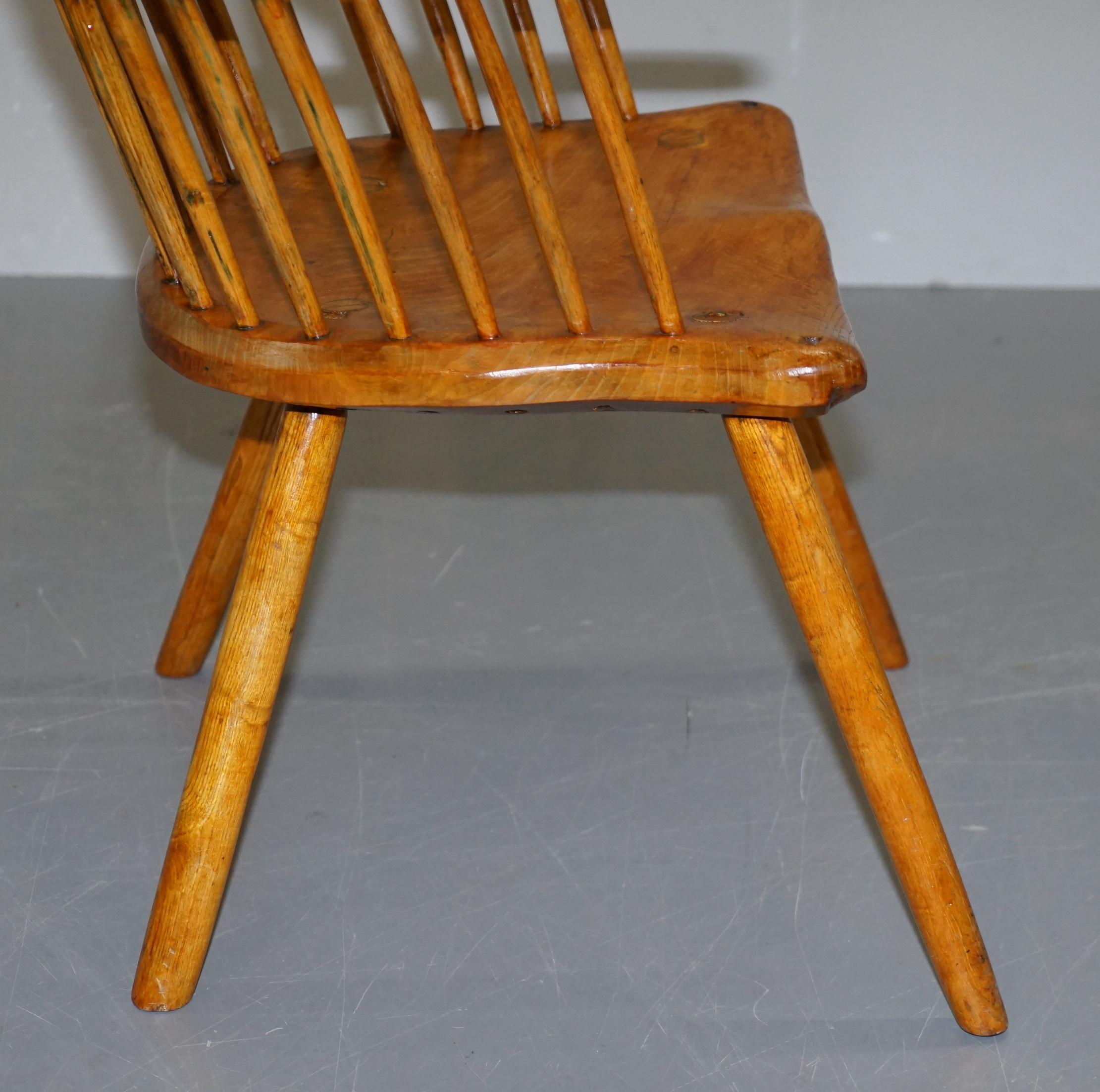 Stunning 18th Century Yew Wood Windsor Armchair Primate Design Stick Back For Sale 5