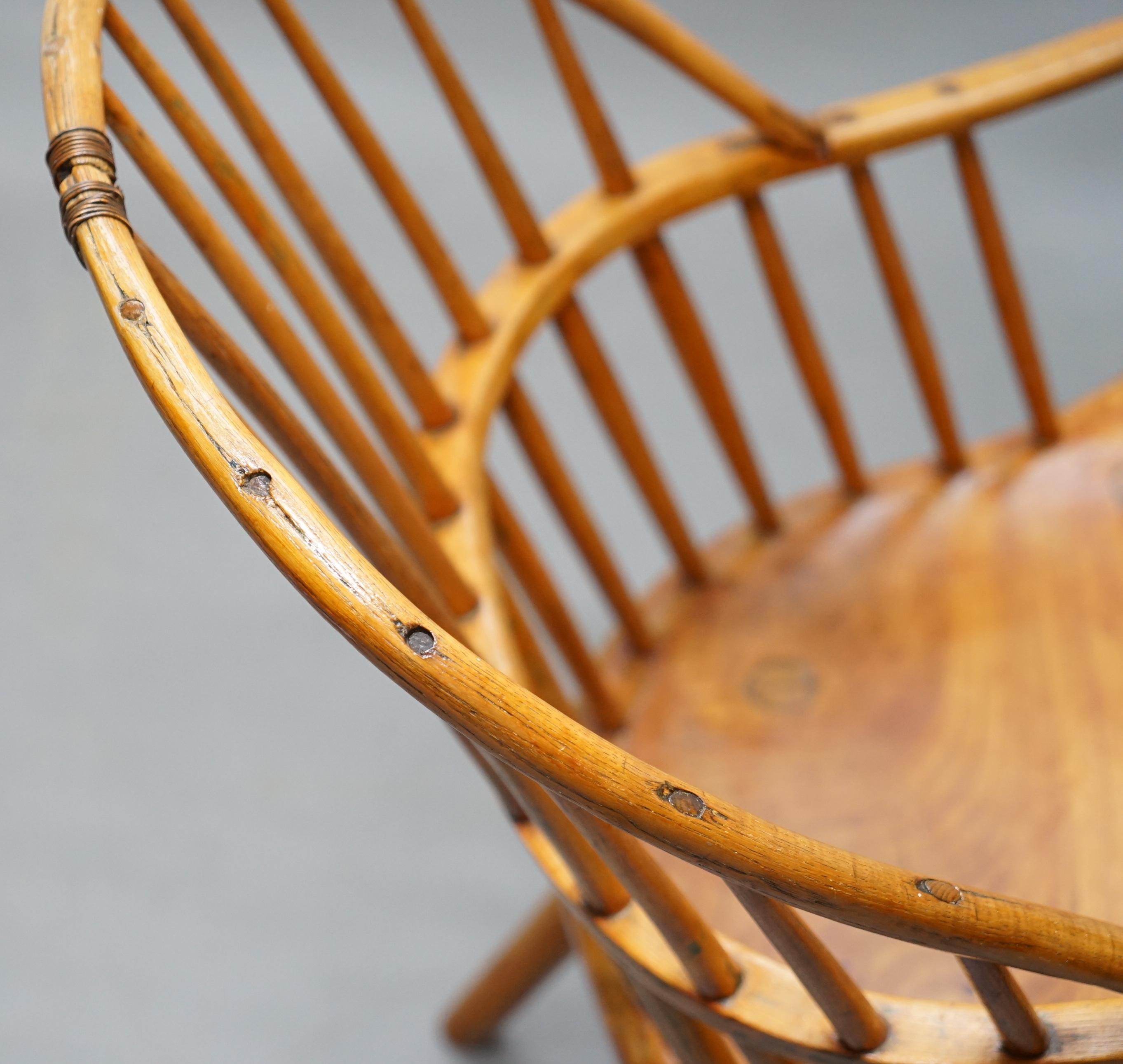 Atemberaubender Windsor-Sessel aus Eibenholz im Primate-Design aus dem 18. Jahrhundert im Angebot 8