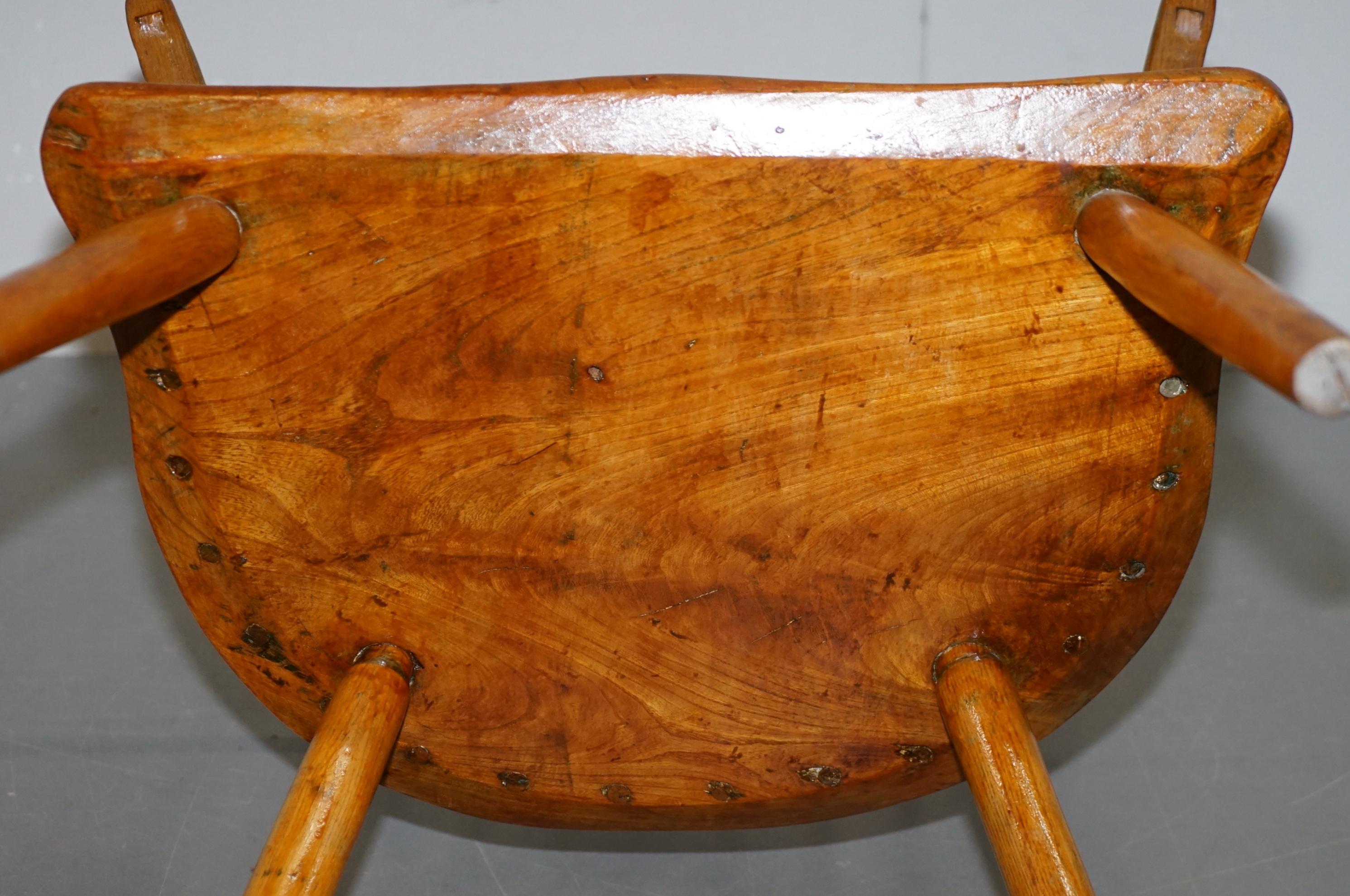 Atemberaubender Windsor-Sessel aus Eibenholz im Primate-Design aus dem 18. Jahrhundert im Angebot 14