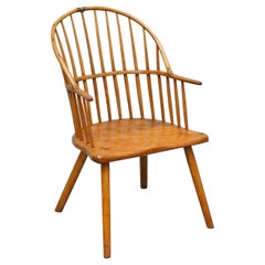 Superbe fauteuil Windsor du 18ème siècle en bois d'if avec dossier en forme de bâton Primate Design