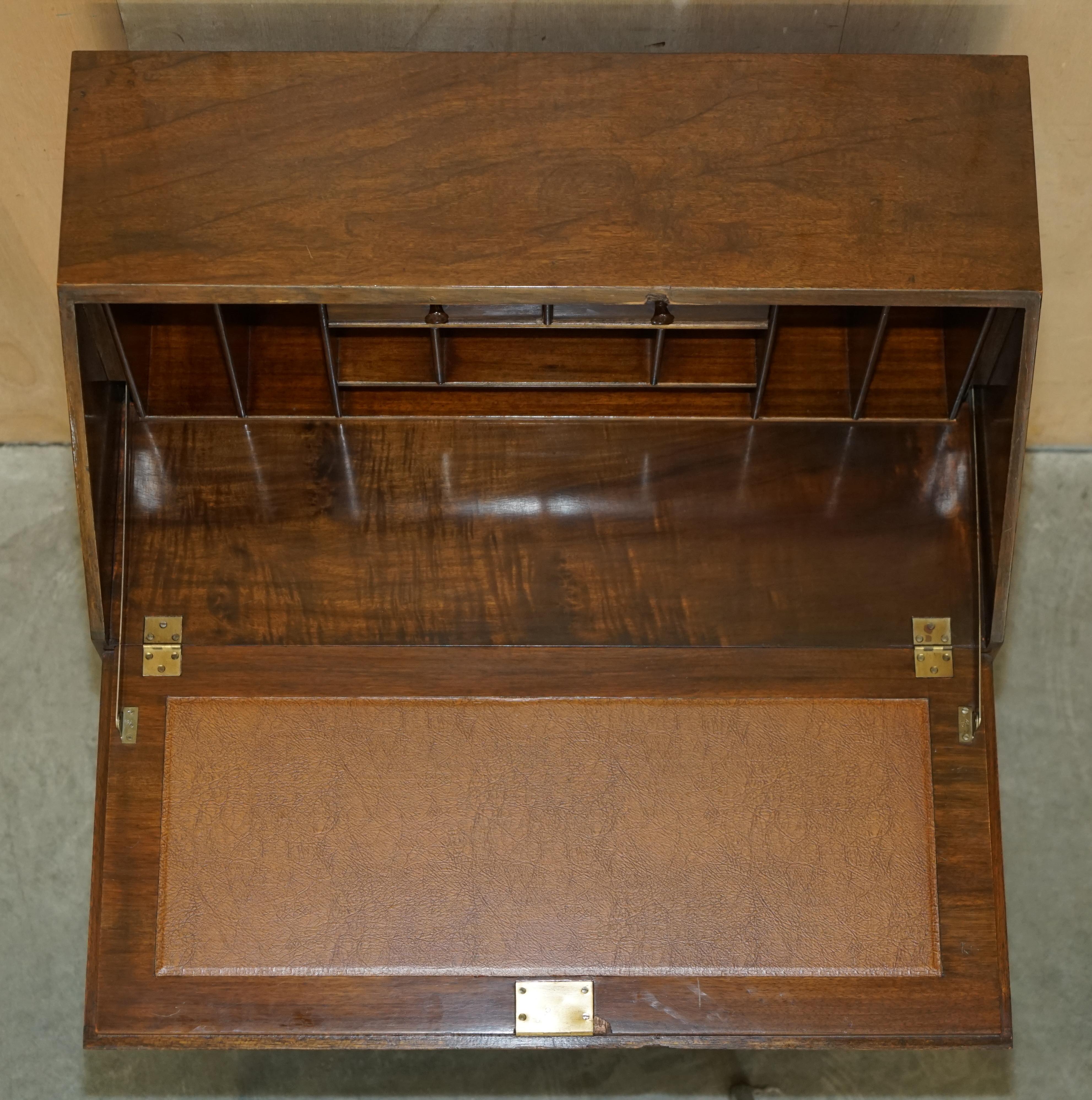Stunning 1900s Burr & Burl Nussbaum Drop Front Bureau Schreibtisch Lovely Timber Patina im Angebot 10