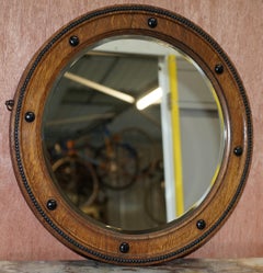 Impresionante 1920, 1930 Art Deco Round Oak Framed Wall Mirror Impresionante pátina