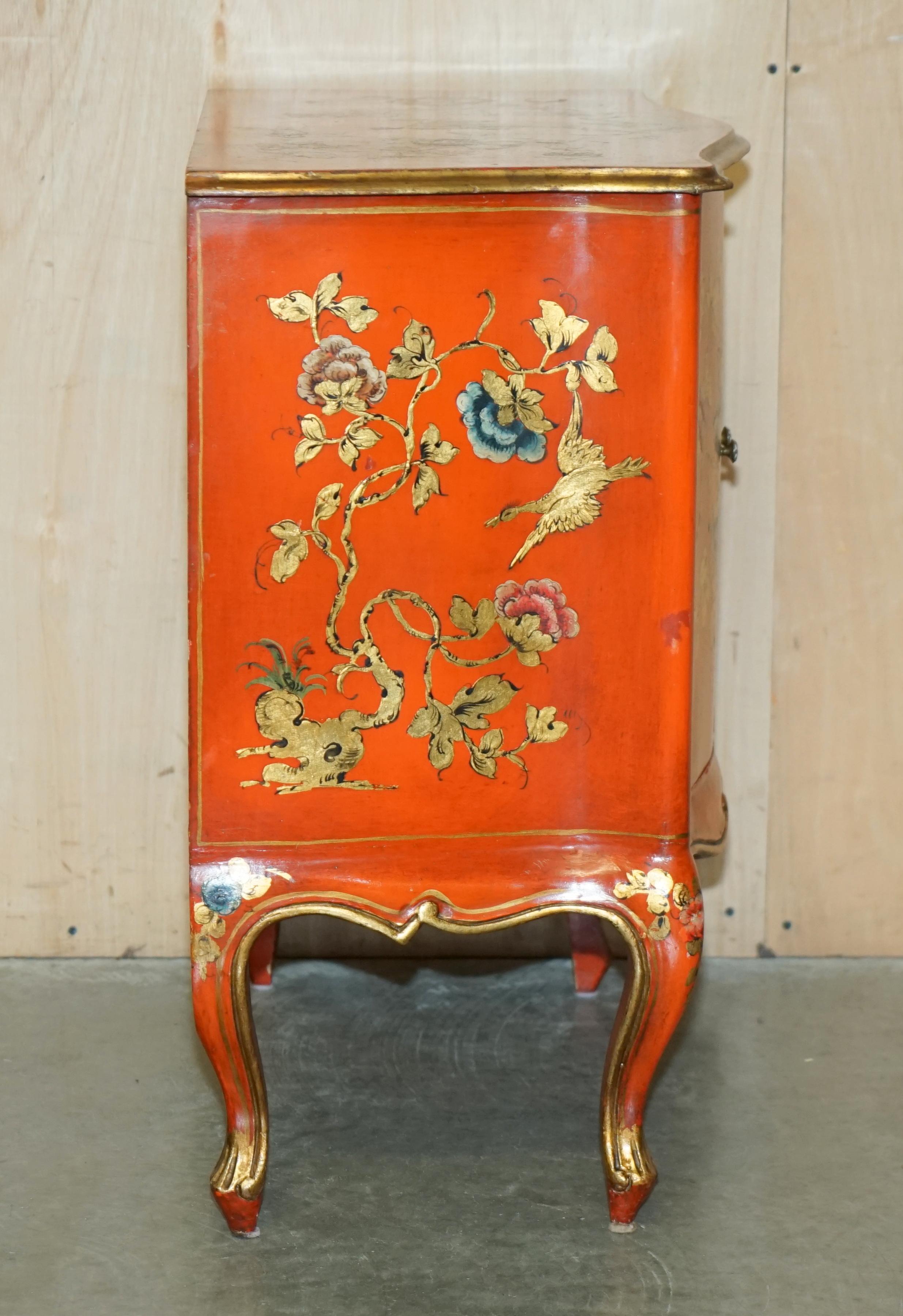 STUNNING 1920's VINTAGE CHINESE CHINOISERIE GEISHA GIRLS LACQUER SIDE CABINET For Sale 7