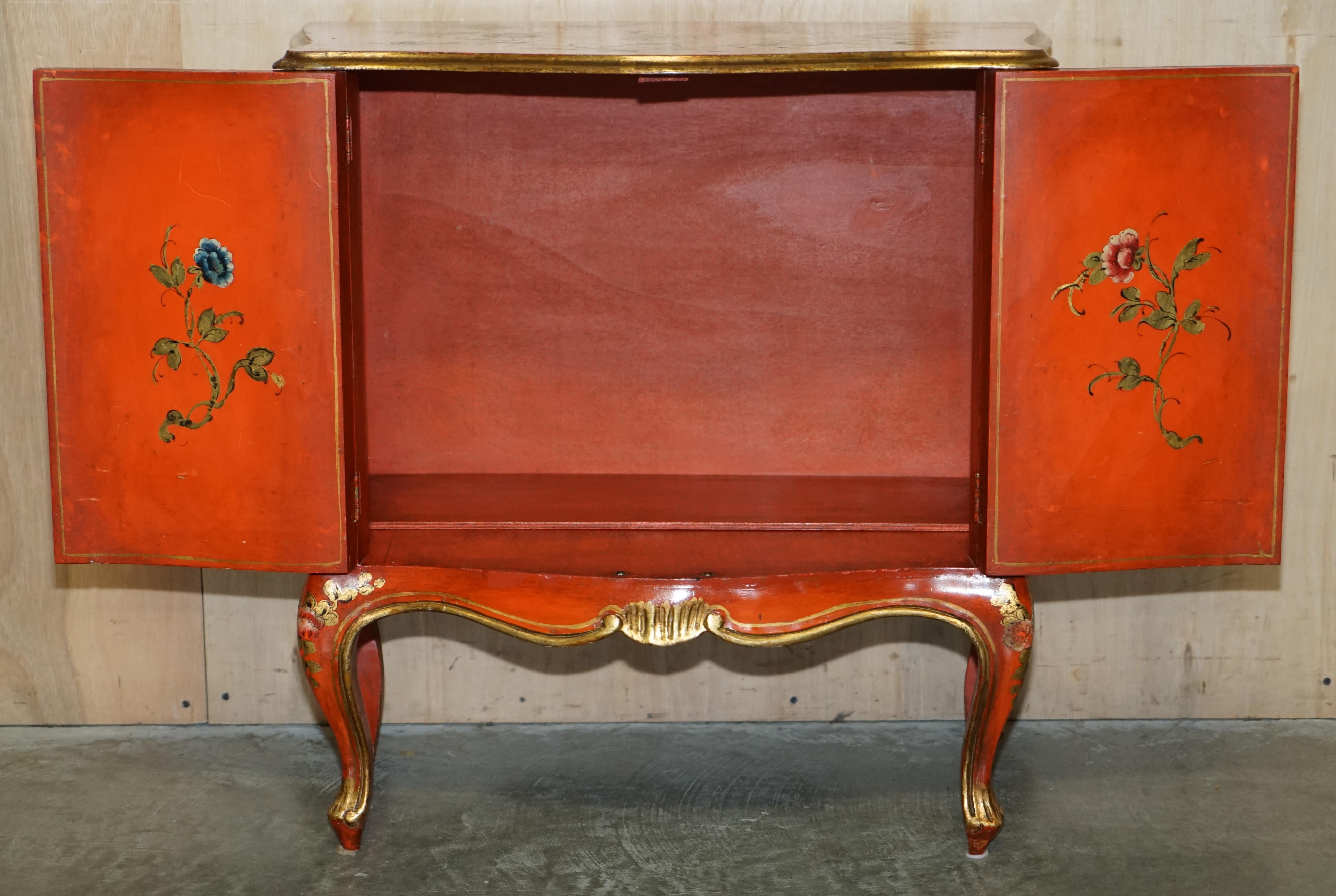 STUNNING 1920's VINTAGE CHINESE CHINOISERIE GEISHA GIRLS LACQUER SIDE CABINET For Sale 12