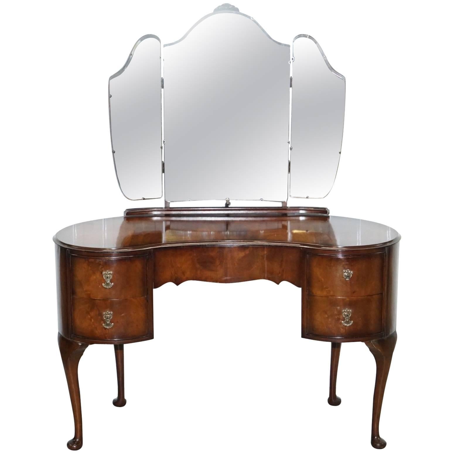 Stunning 1930s Flamed Mahogany Kidney Shaped Dressing Table Tri-Fold Mirrors