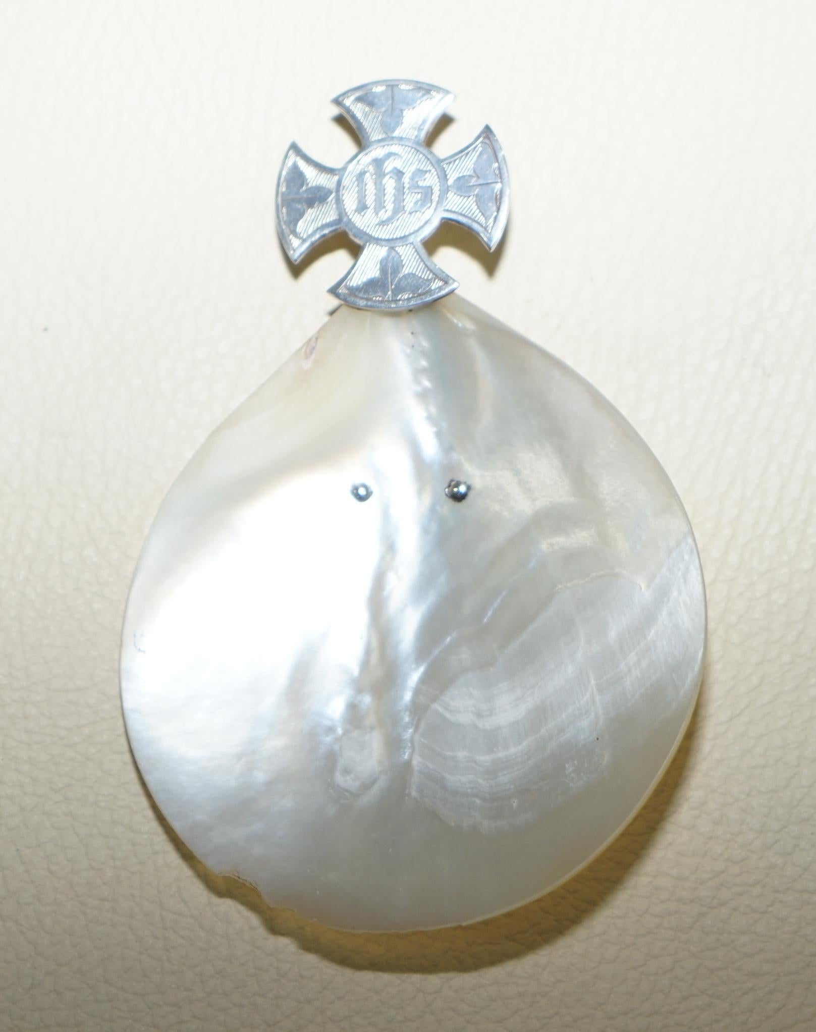 Étincelante assiette en argent sterling MOTHER OF PEARL BAPTISMAL SHELL BAPTISM de 1931 en vente 2