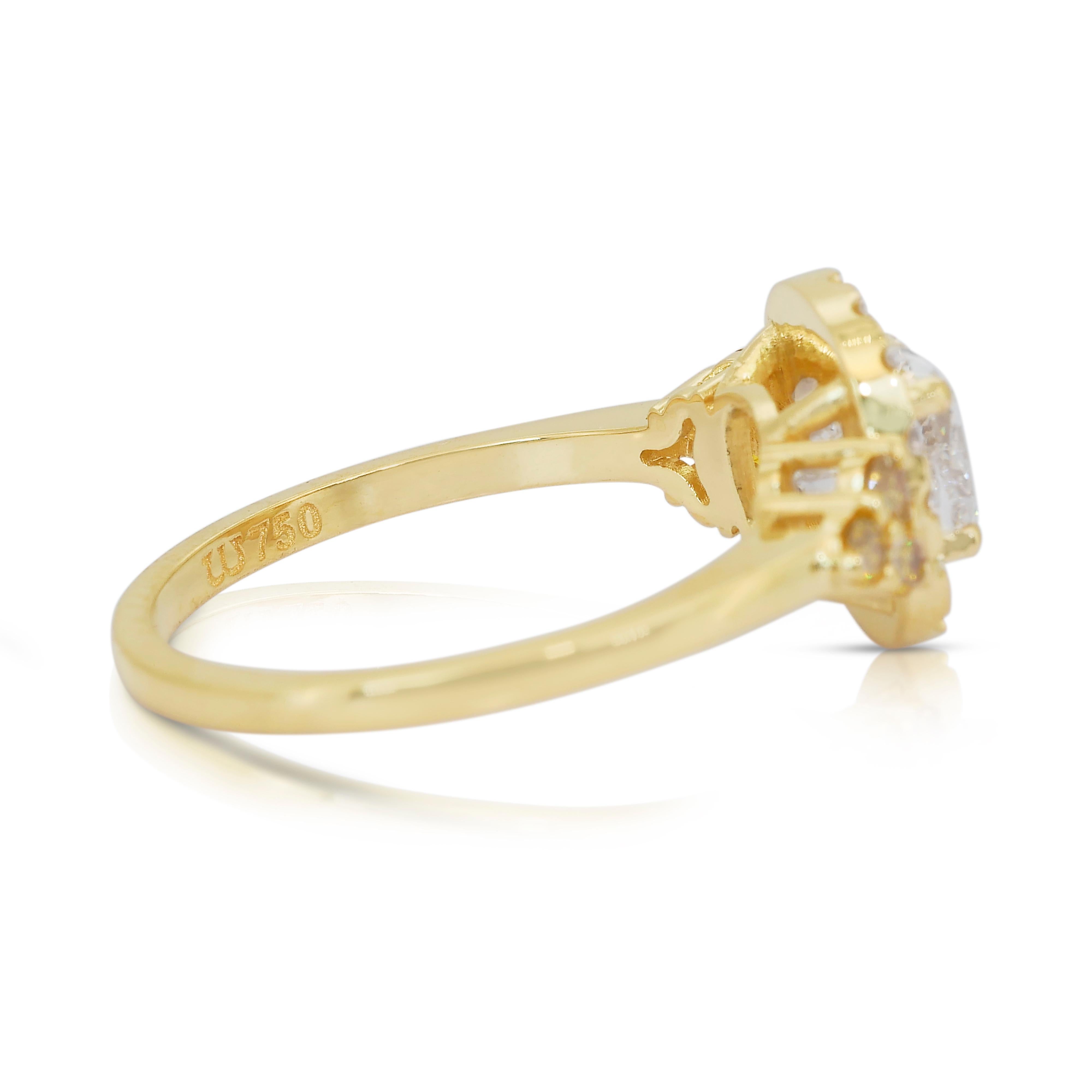 Cushion Cut Stunning 1.93ct Diamonds Halo Ring in 18k Yellow Gold - IGI Certified For Sale