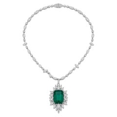 Splendida collana con smeraldi da 19,42 carati