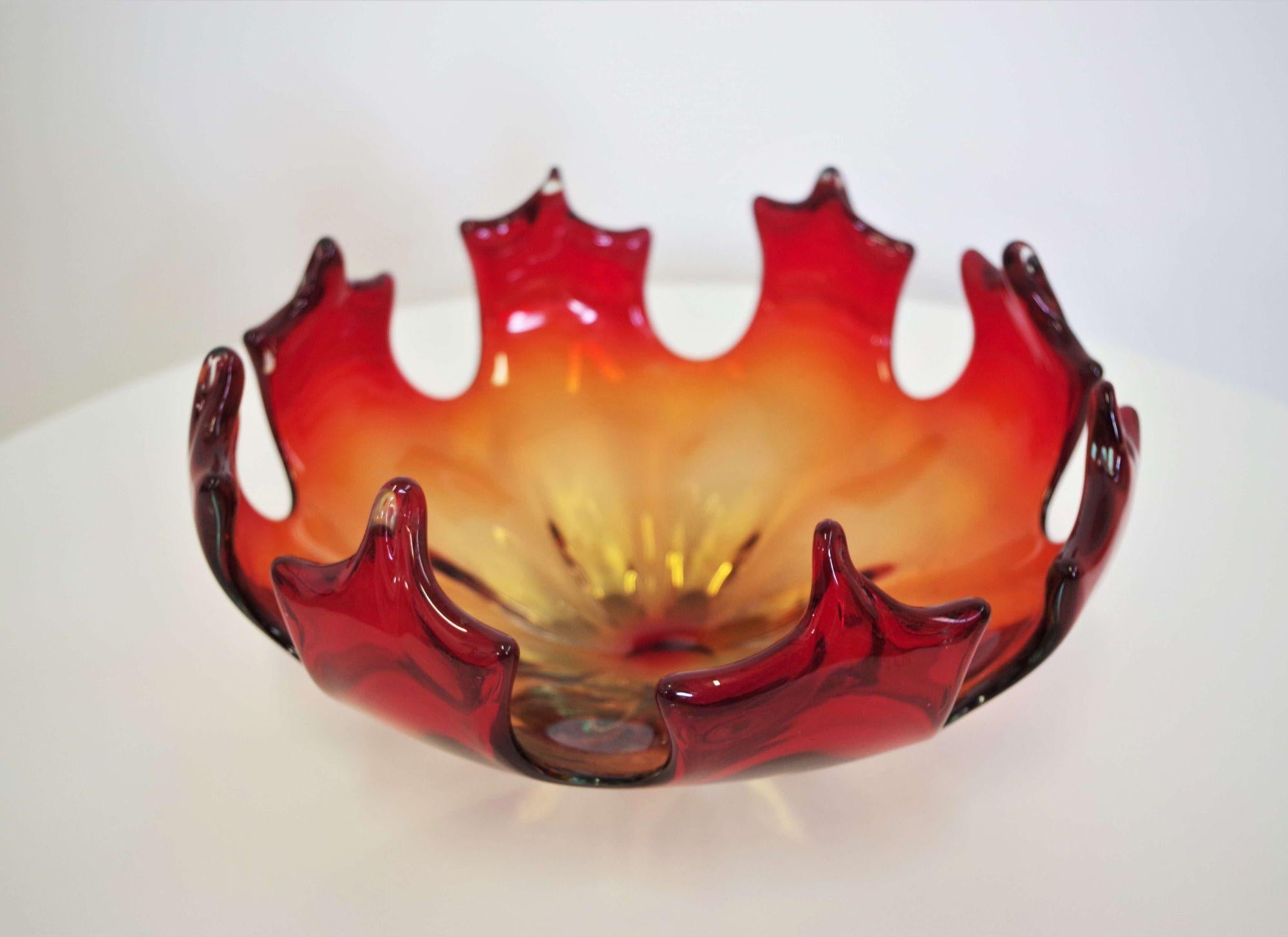 Stunning 1950s Red Glass Centerpiece - Mid-Century Elegance 2