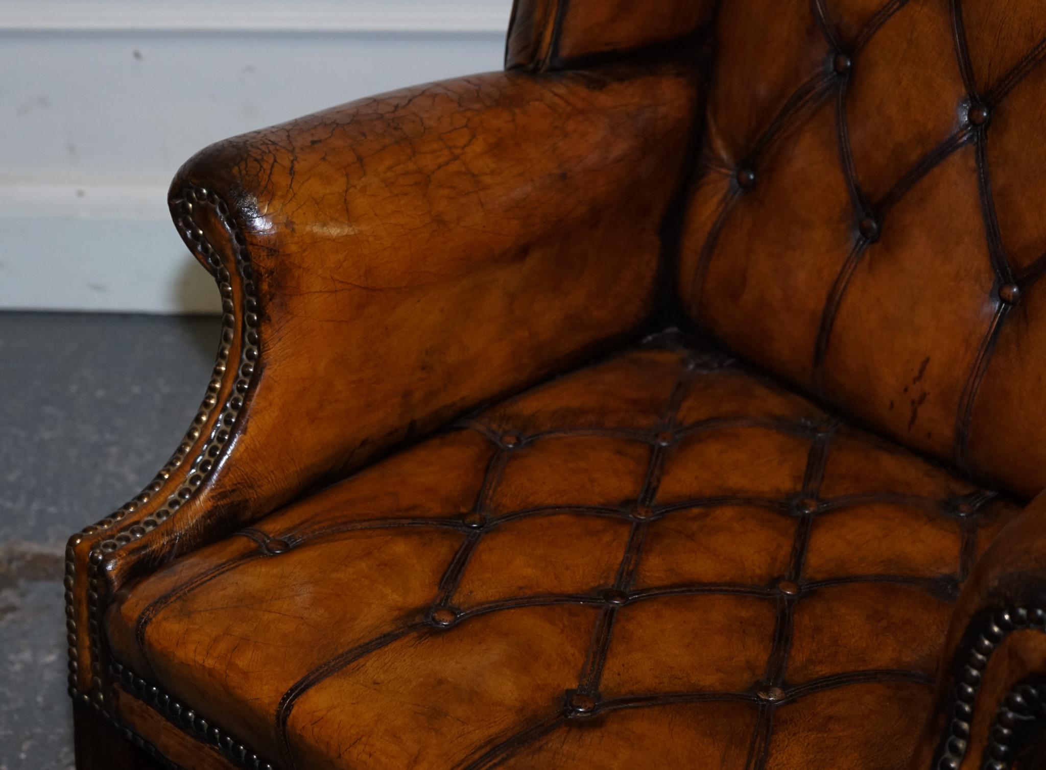 STUNNING ARMCHAiRS EN CUIR BRUN CHESTERFIELD WINGBACK DES ANNÉES 1960 TEINTES A LA MAIN en vente 12