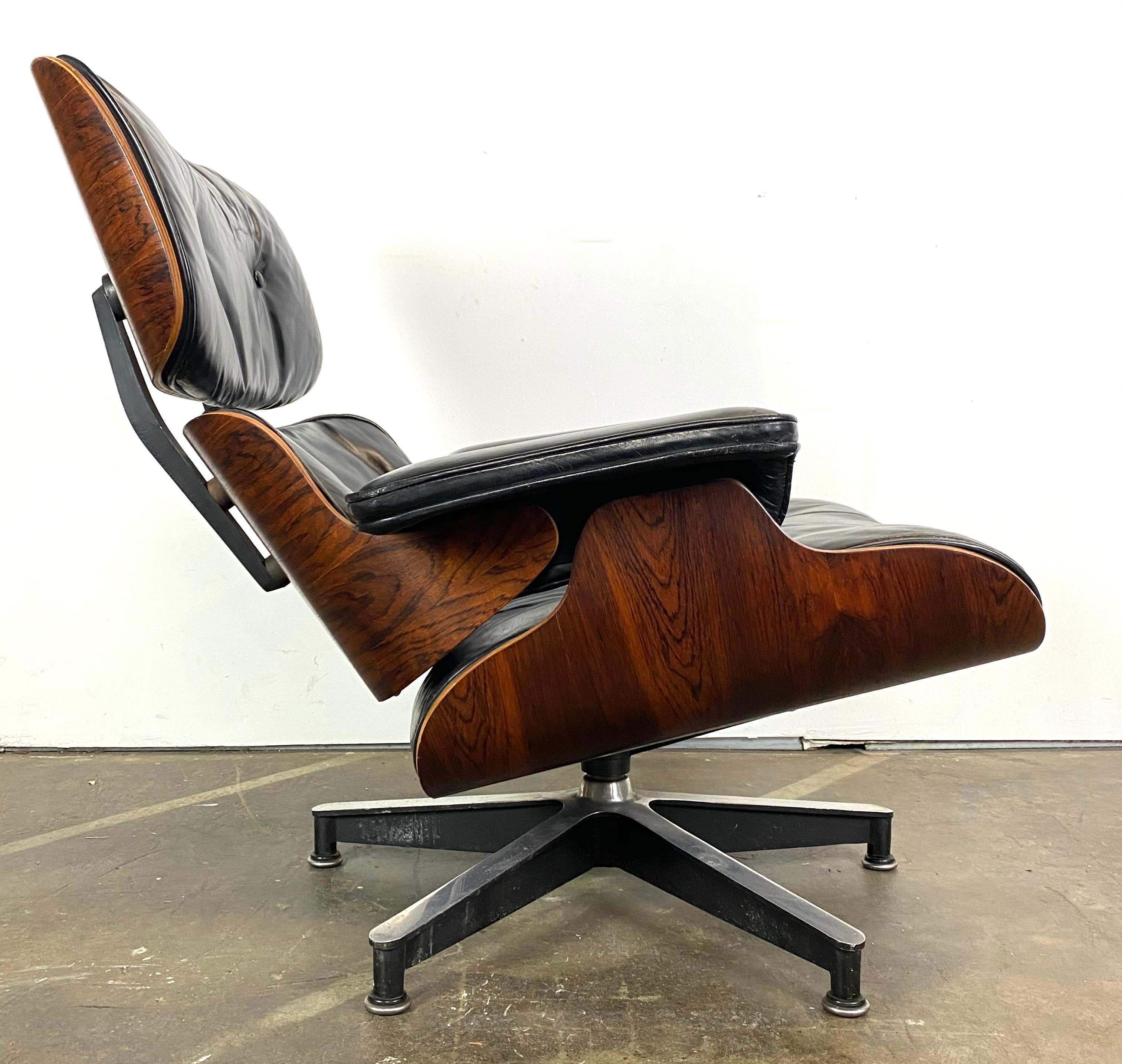 Stunning 1960s Herman Miller Eames Lounge Chair and Ottoman In Good Condition In Brooklyn, NY