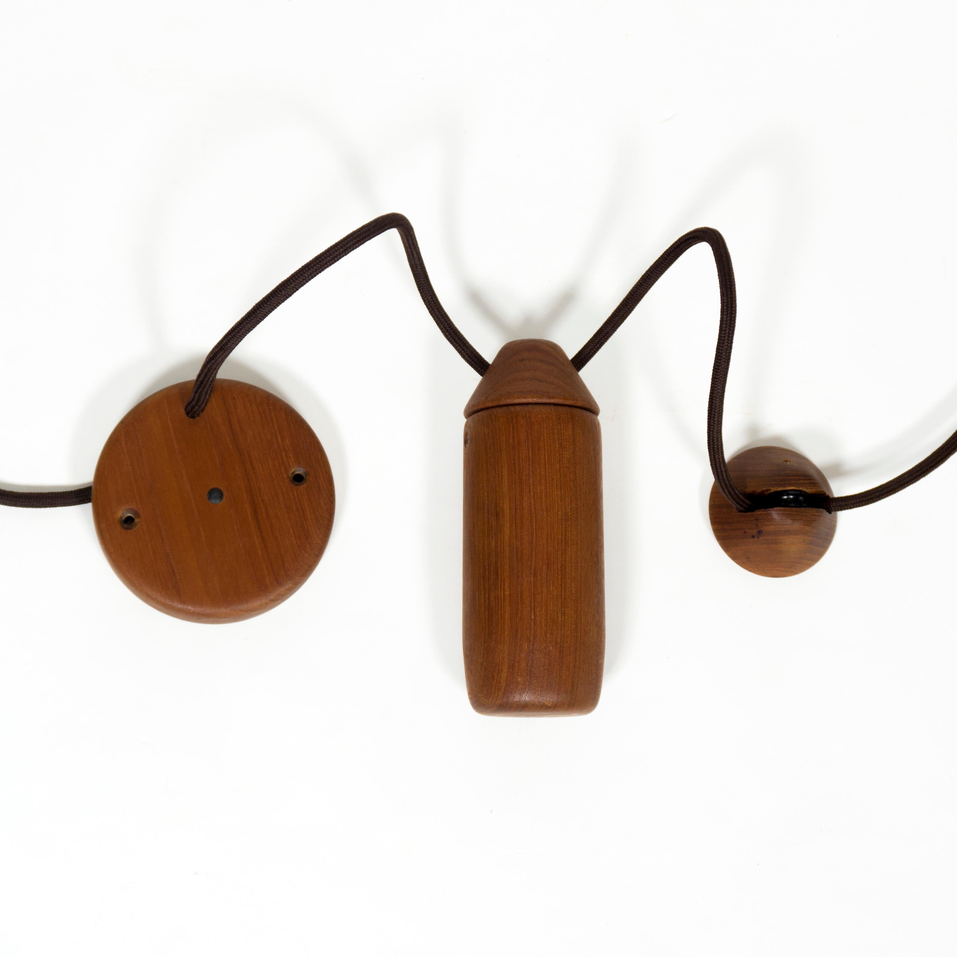 Stunning 1960s Mid-Century Vintage Domus Teak & Linen Counterweight Pendant Lamp 6