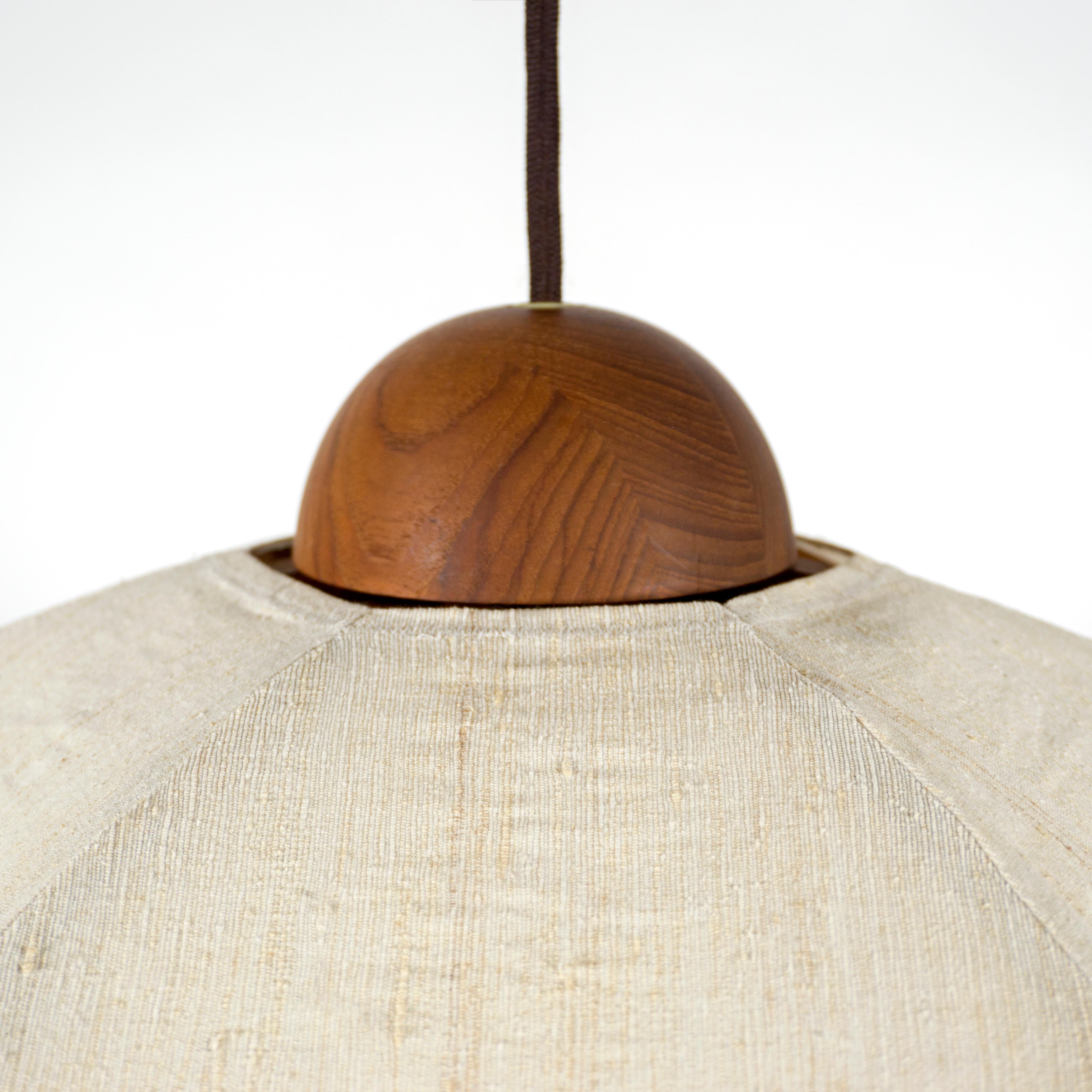 Stunning 1960s Mid-Century Vintage Domus Teak & Linen Counterweight Pendant Lamp 2