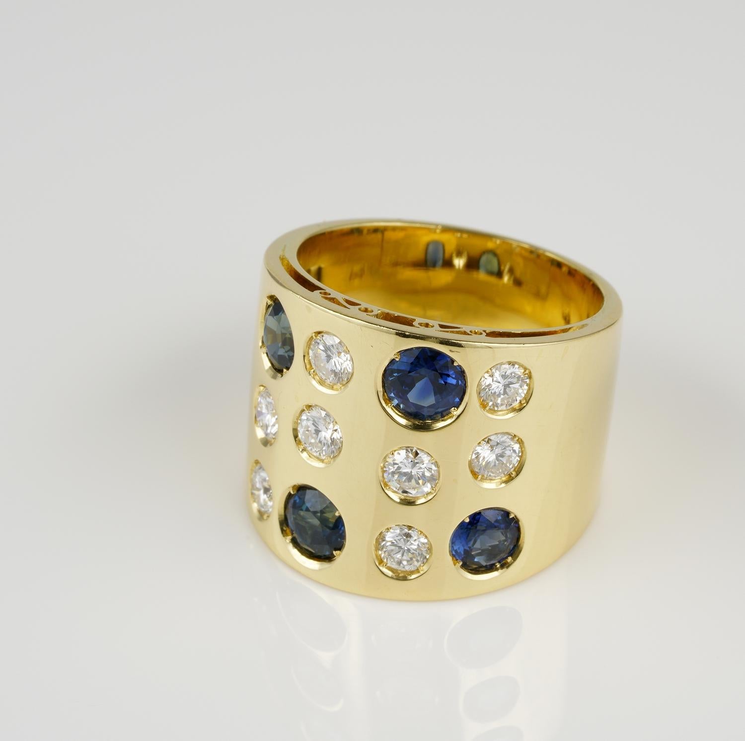 Contemporary Stunning 1970 Natural Sapphire G VVS Diamond Rare Band Ring 15.8 Grams