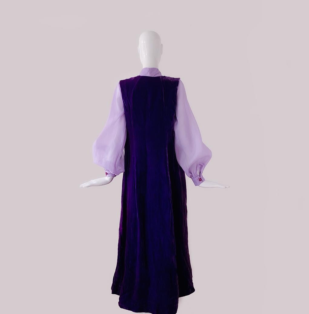 Stunning 1970s One Of A Kind Ensemble Romper Psychedelic Purple Velvet 70s 60s  For Sale 3