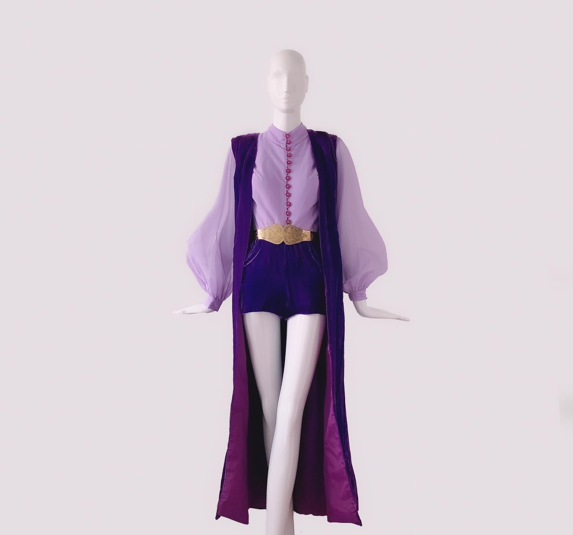 Stunning 1970s One Of A Kind Ensemble Romper Psychedelic Purple Velvet 70s 60s  For Sale 4