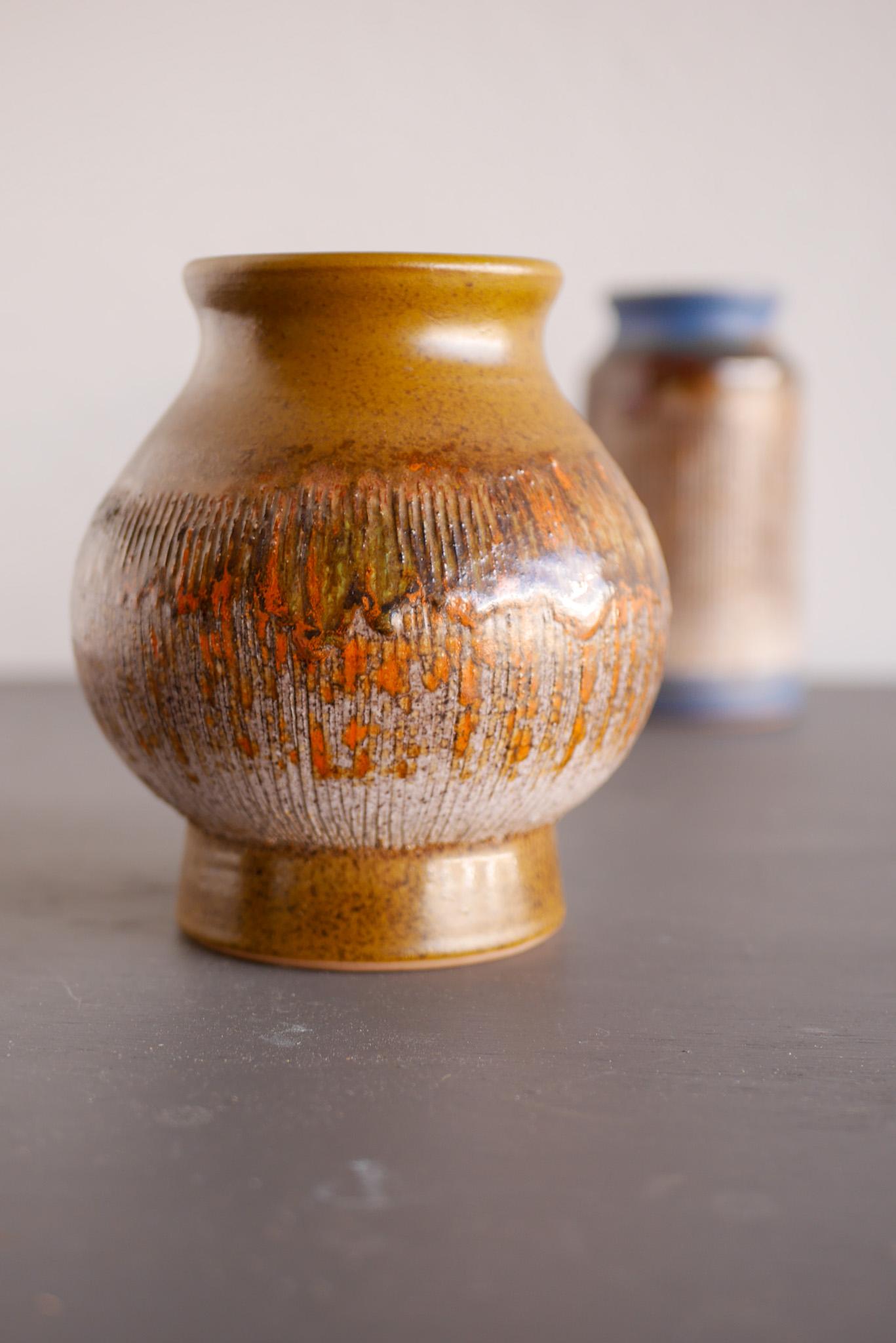 Splendido vaso e piccolo piatto della metà del secolo scorso di Tilgmans, Svezia. in vendita 10