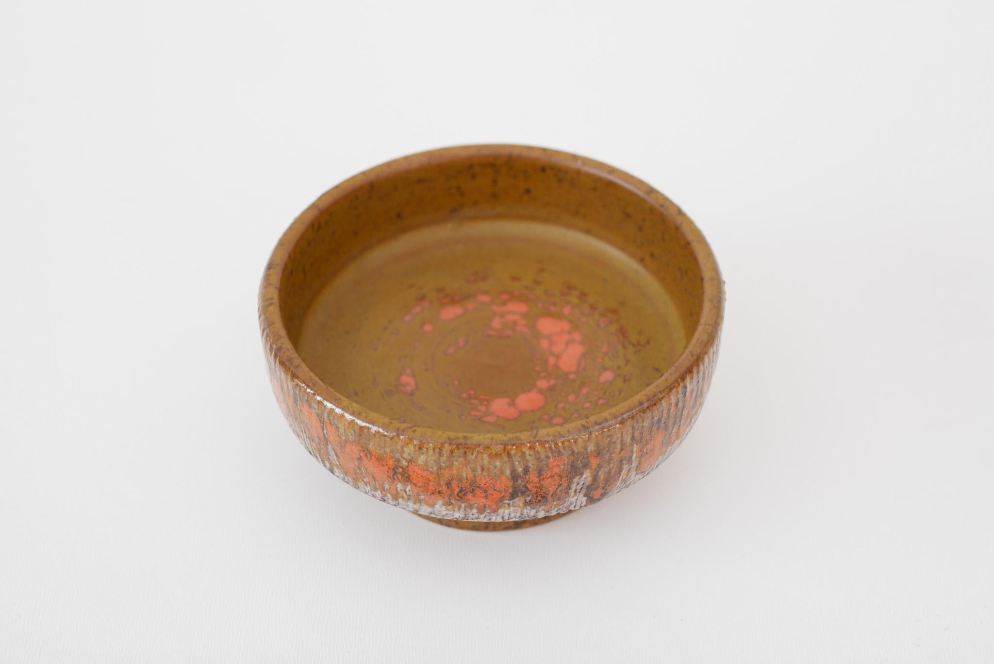 Splendido vaso e piccolo piatto della metà del secolo scorso di Tilgmans, Svezia. in vendita 7