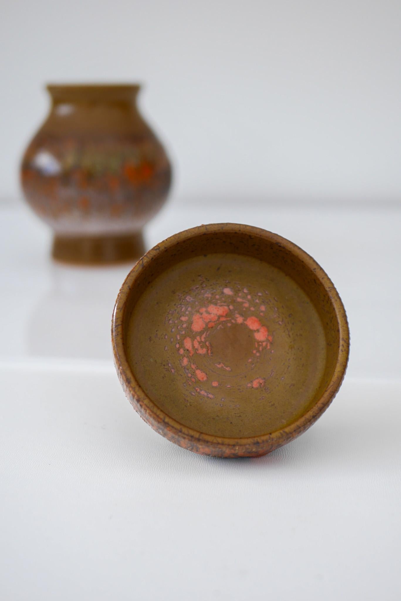 Splendido vaso e piccolo piatto della metà del secolo scorso di Tilgmans, Svezia. in vendita 11