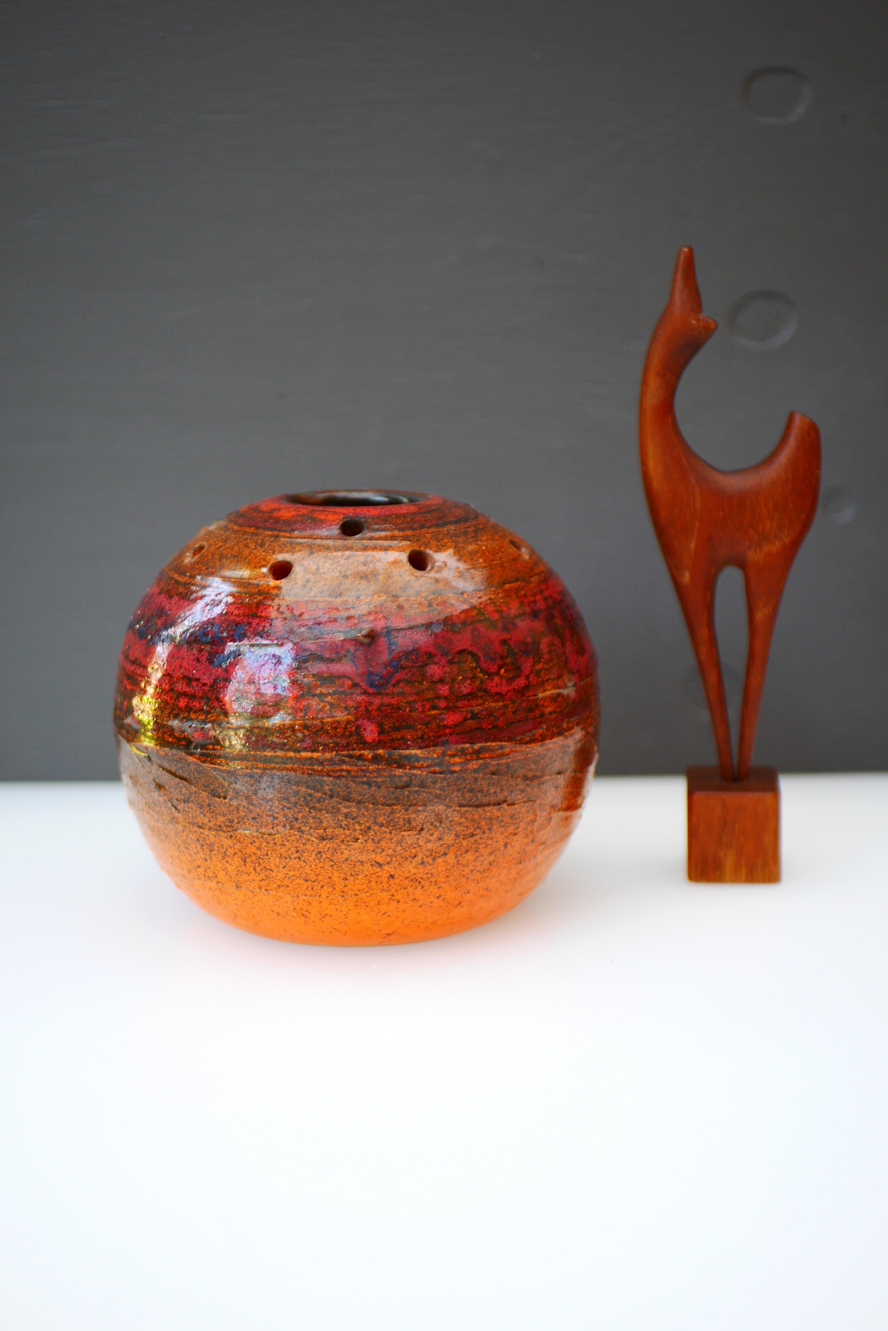 Mid-Century moderno Splendido vaso degli anni '70 di Tilgmans, Svezia. in vendita