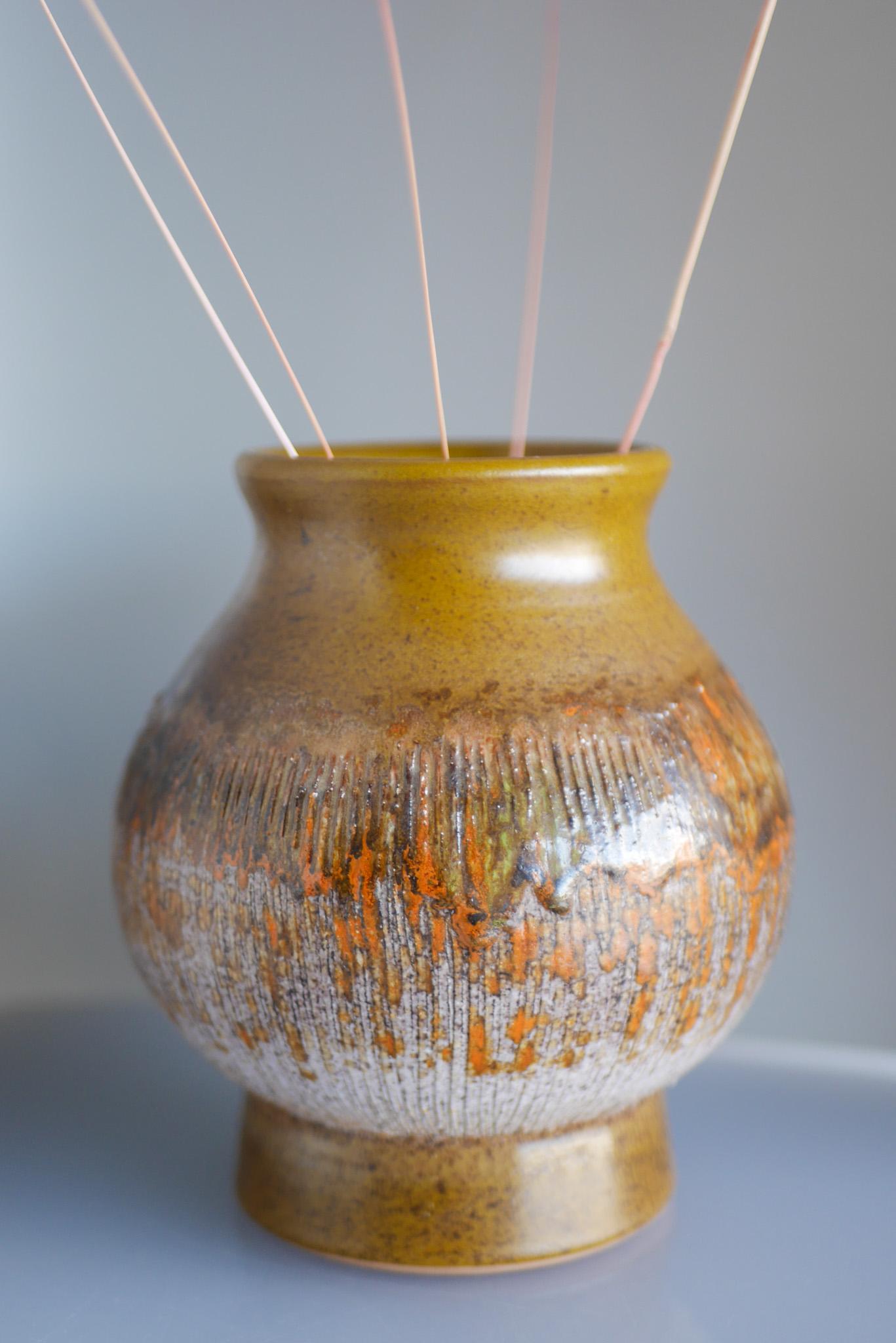 Splendido vaso e piccolo piatto della metà del secolo scorso di Tilgmans, Svezia. in vendita 6