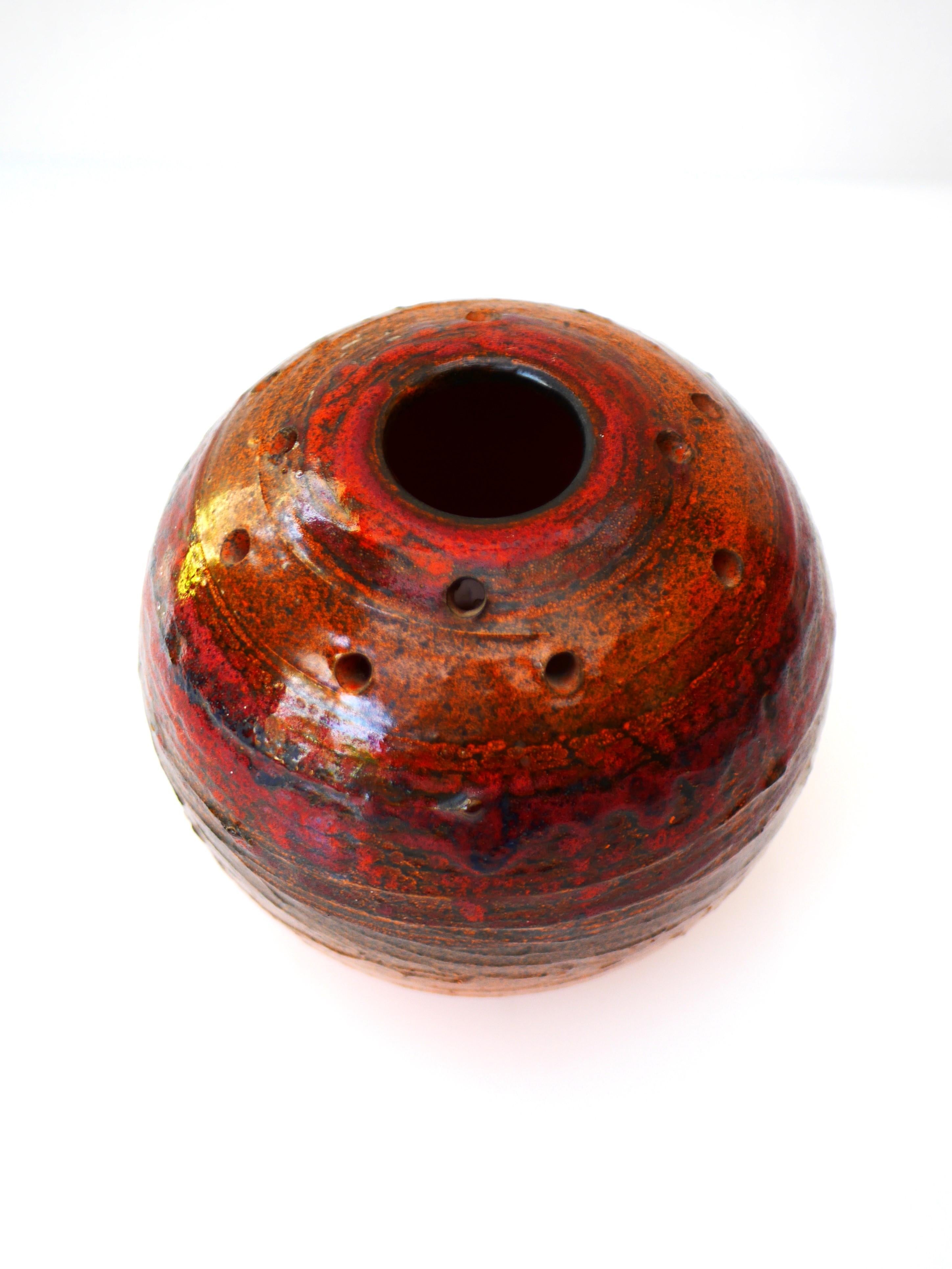 Splendido vaso degli anni '70 di Tilgmans, Svezia. in vendita 1