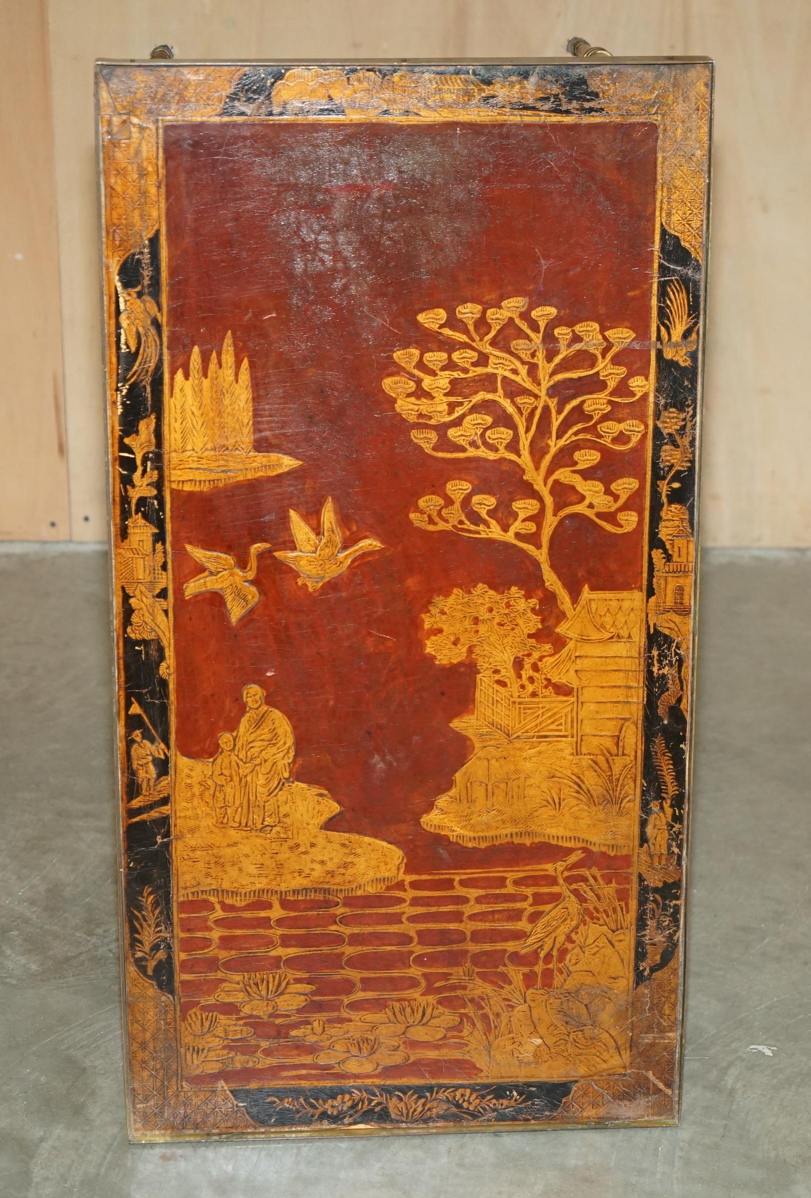 MESA DE CAFÉ CHINA CHINOISERIE FRANCESA DE GILT Y LACADA DE LOS VINTAGE FANTÁSTICOS DE LOS AÑOS 70 en venta 1