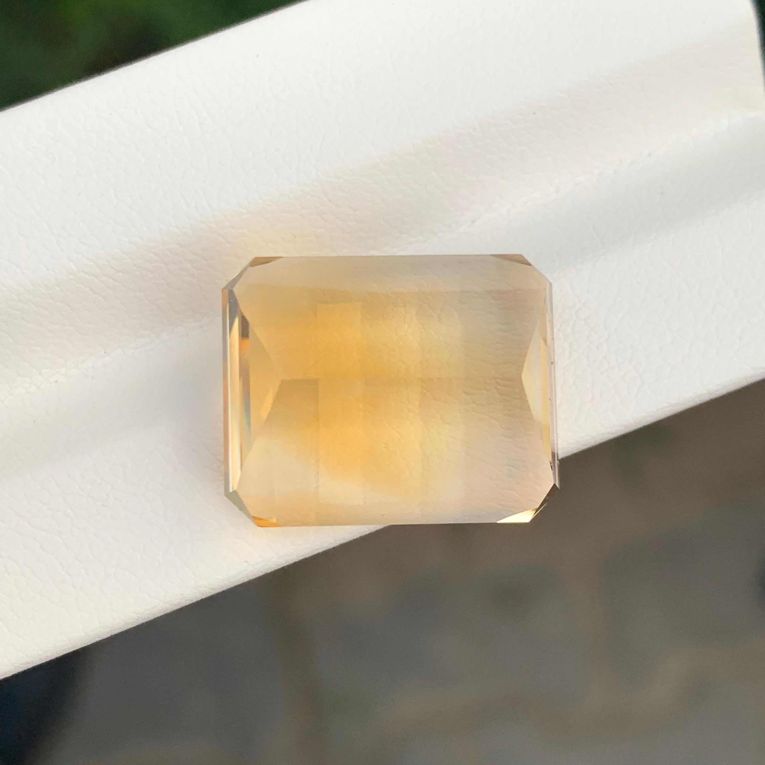 Splendida pietra citrina sciolta con taglio Pixel da 19,75 carati In condizioni Nuovo in vendita a Brisbane, AU