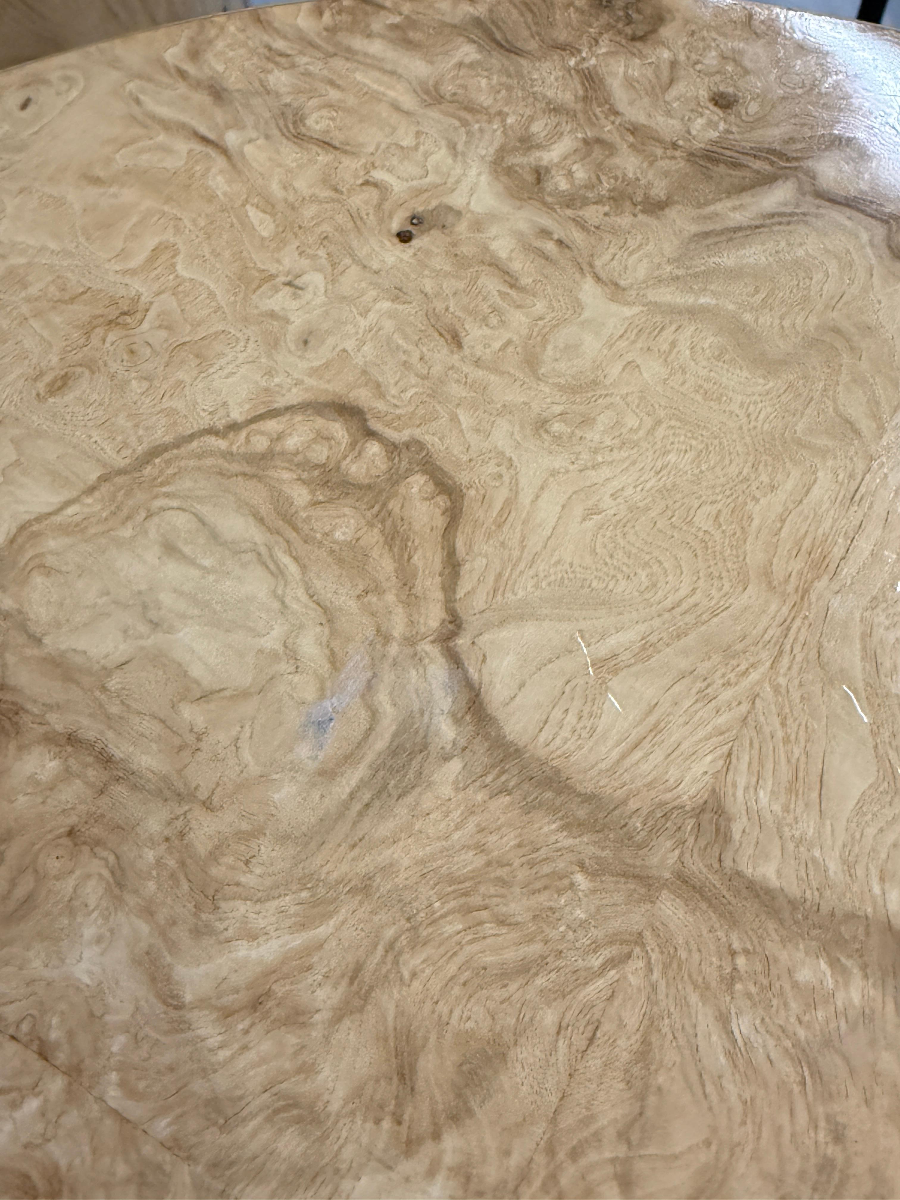 Superbes tables de nuit en loupe de Henredon des années 1980 en vente 4