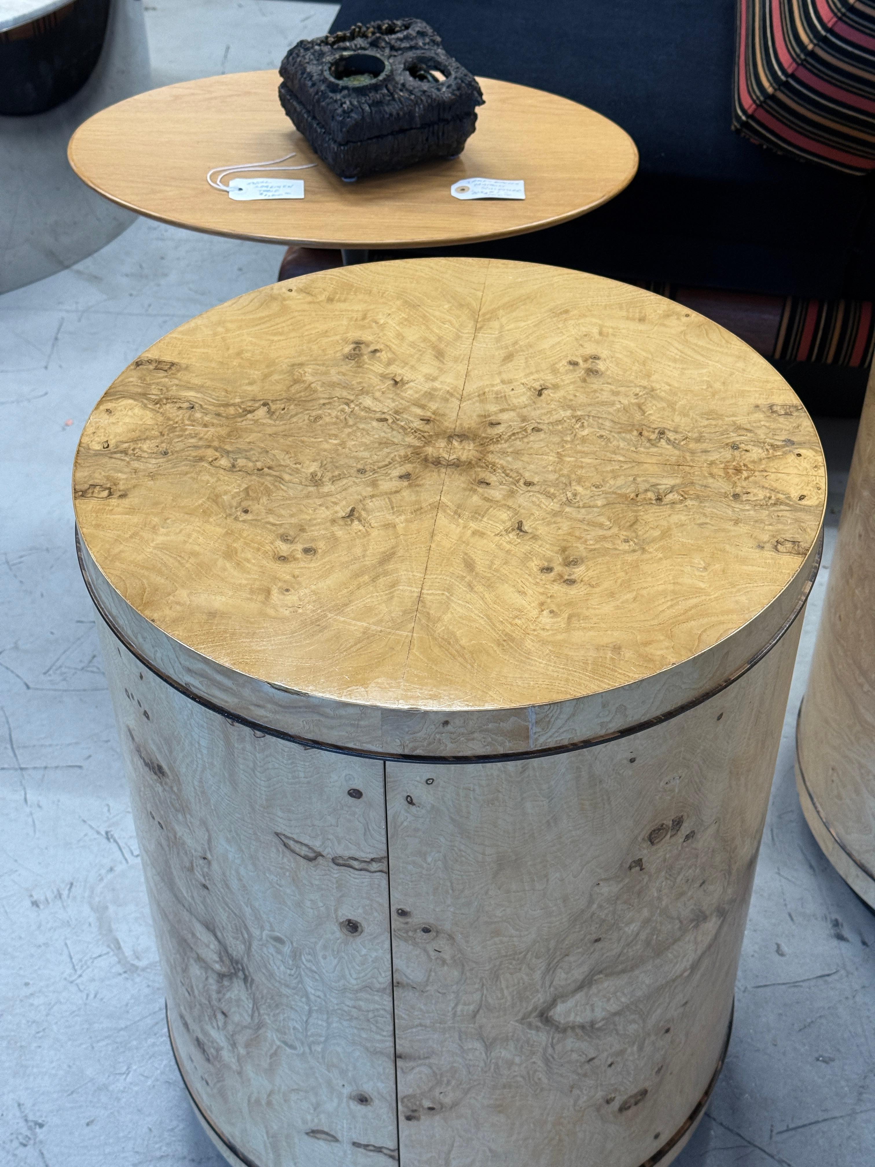 Superbes tables de nuit en loupe de Henredon des années 1980 en vente 6