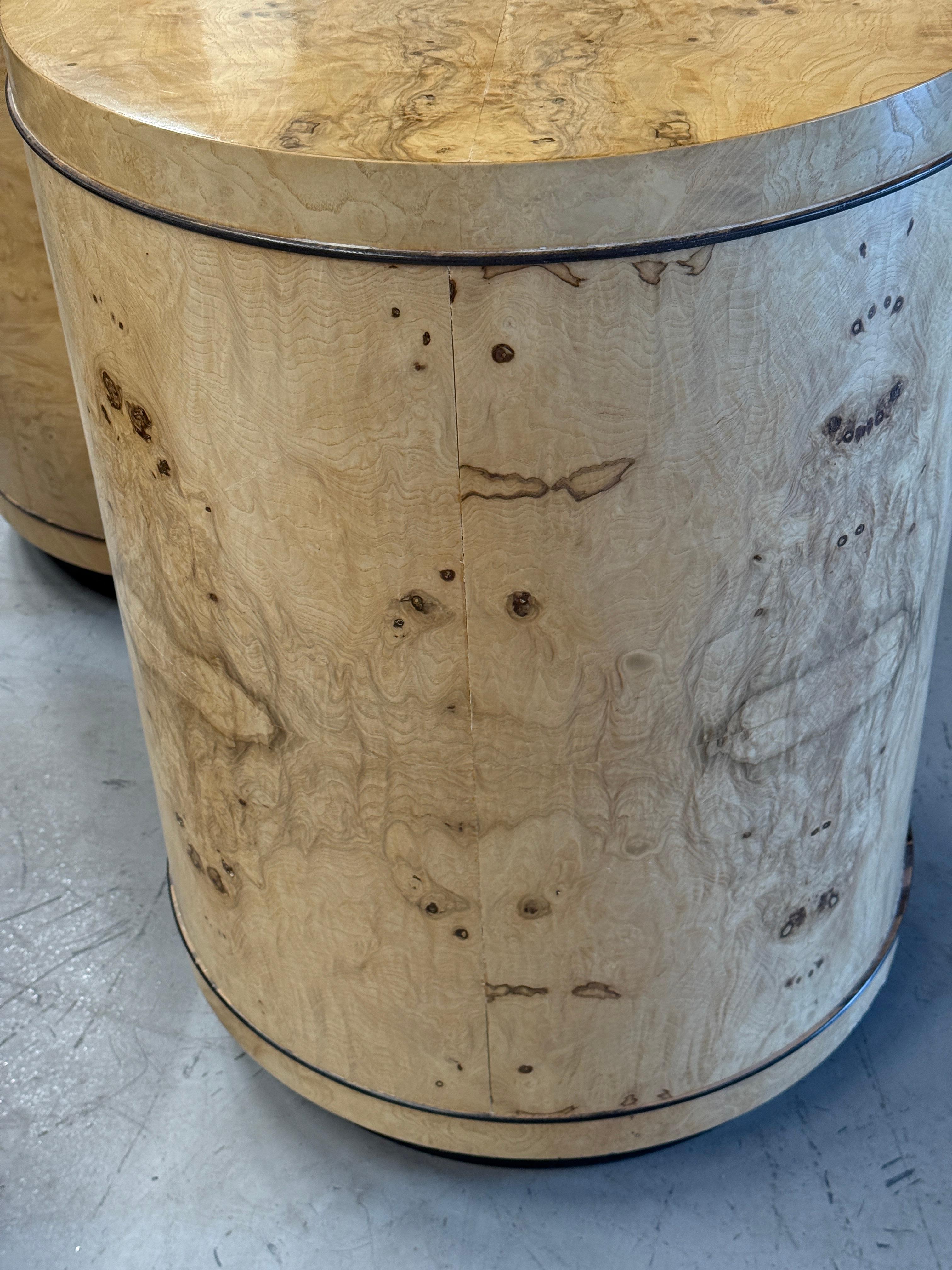 Superbes tables de nuit en loupe de Henredon des années 1980 en vente 9