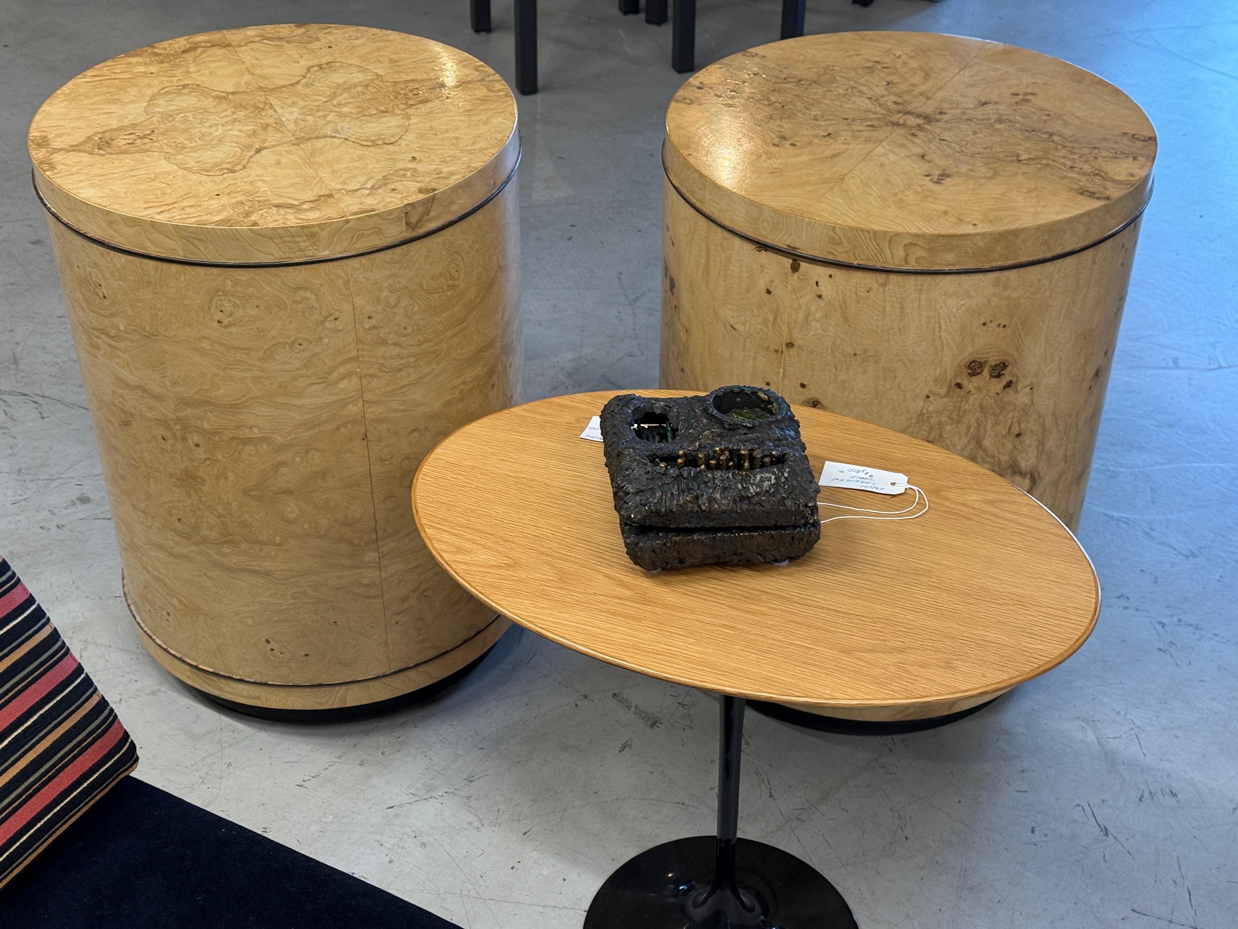 Superbes tables de nuit en loupe de Henredon des années 1980 en vente 12