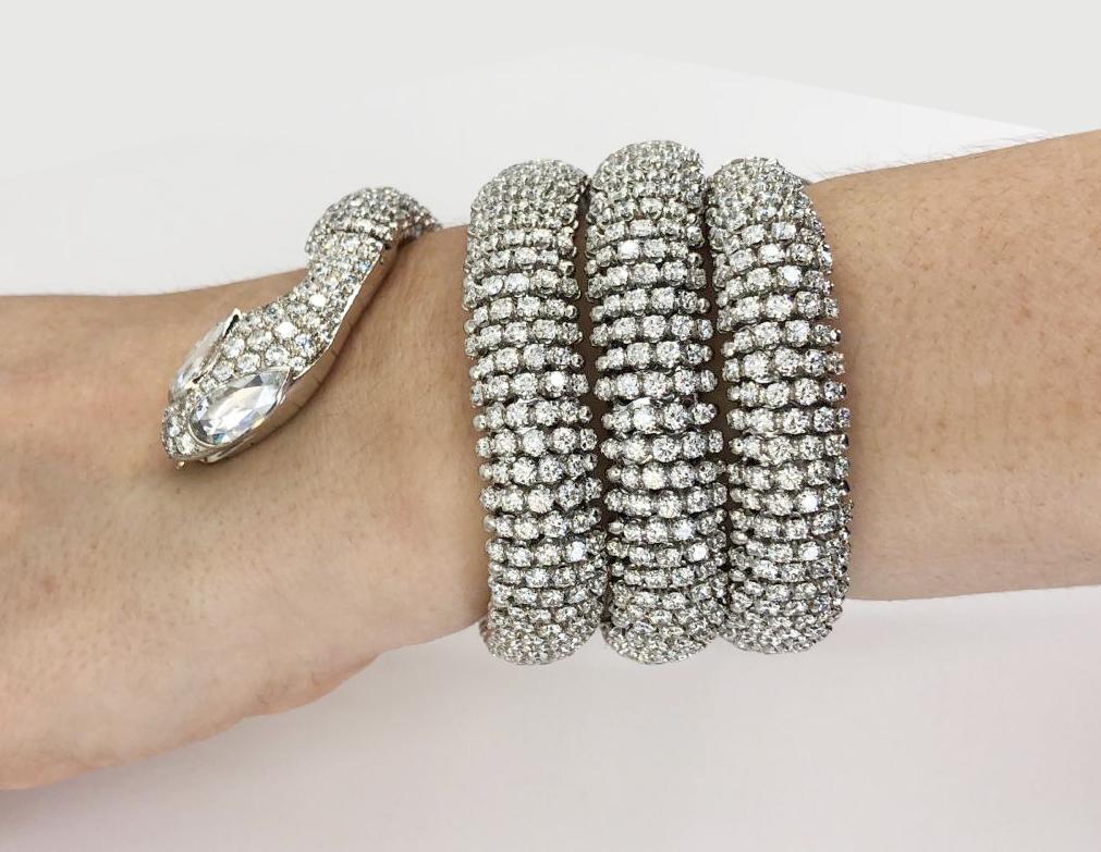 Bracelet serpent enroulé contemporain avec diamants 2