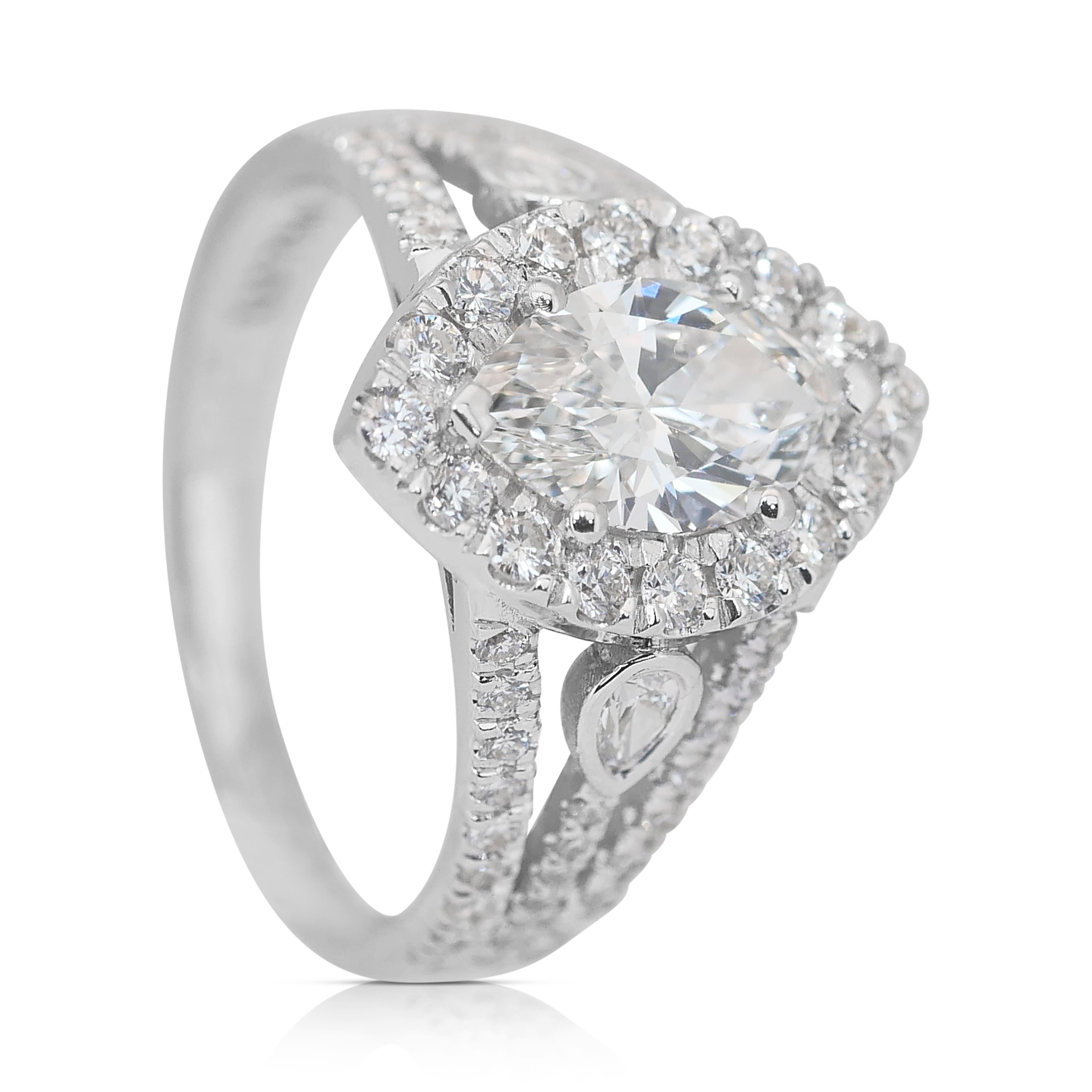 Stunning 1.99ct Diamonds Halo Ring in 18k White Gold - IGI Certified 2