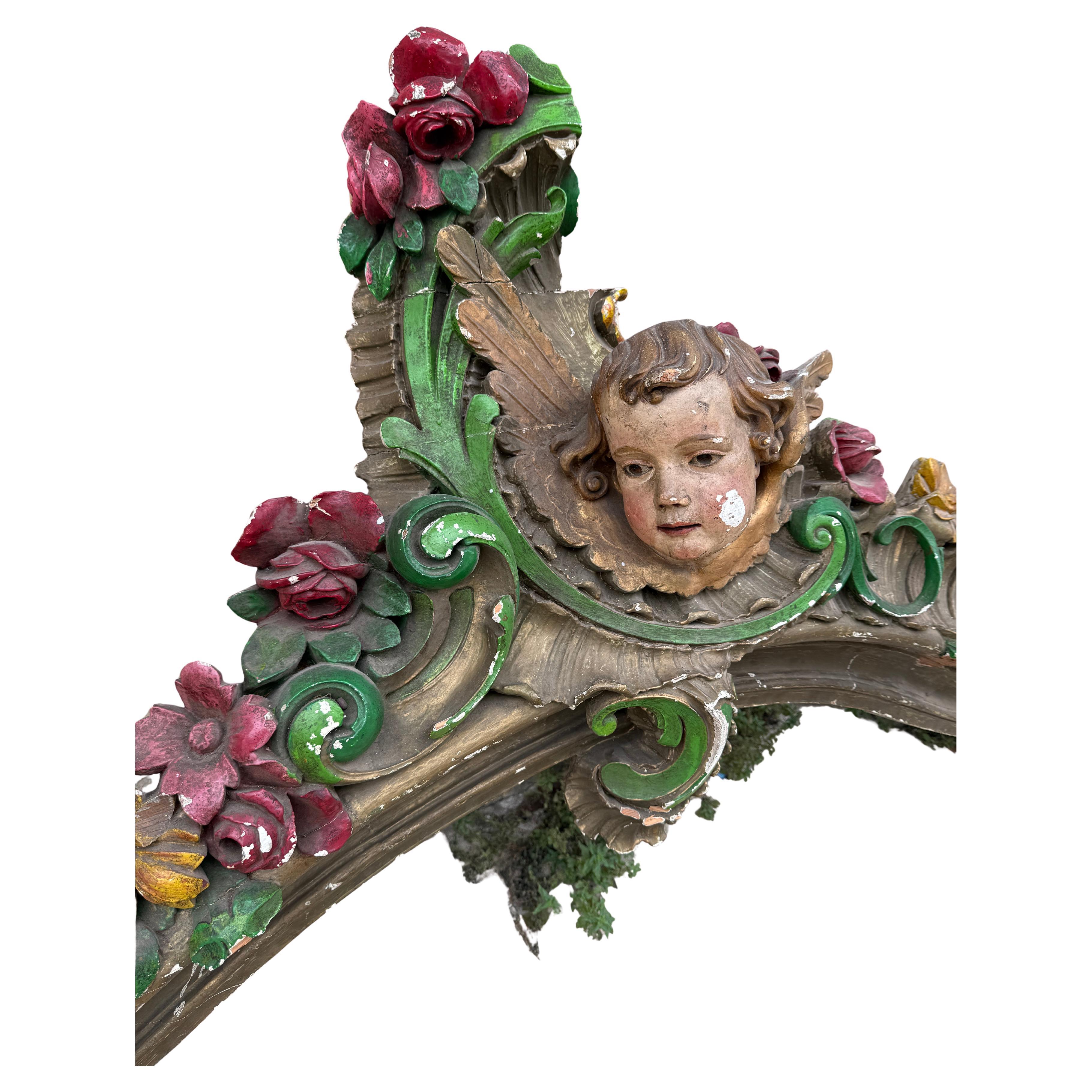 Splendidi archi di recupero architettonico con angeli intagliati del XIX secolo (COPPIA) in vendita