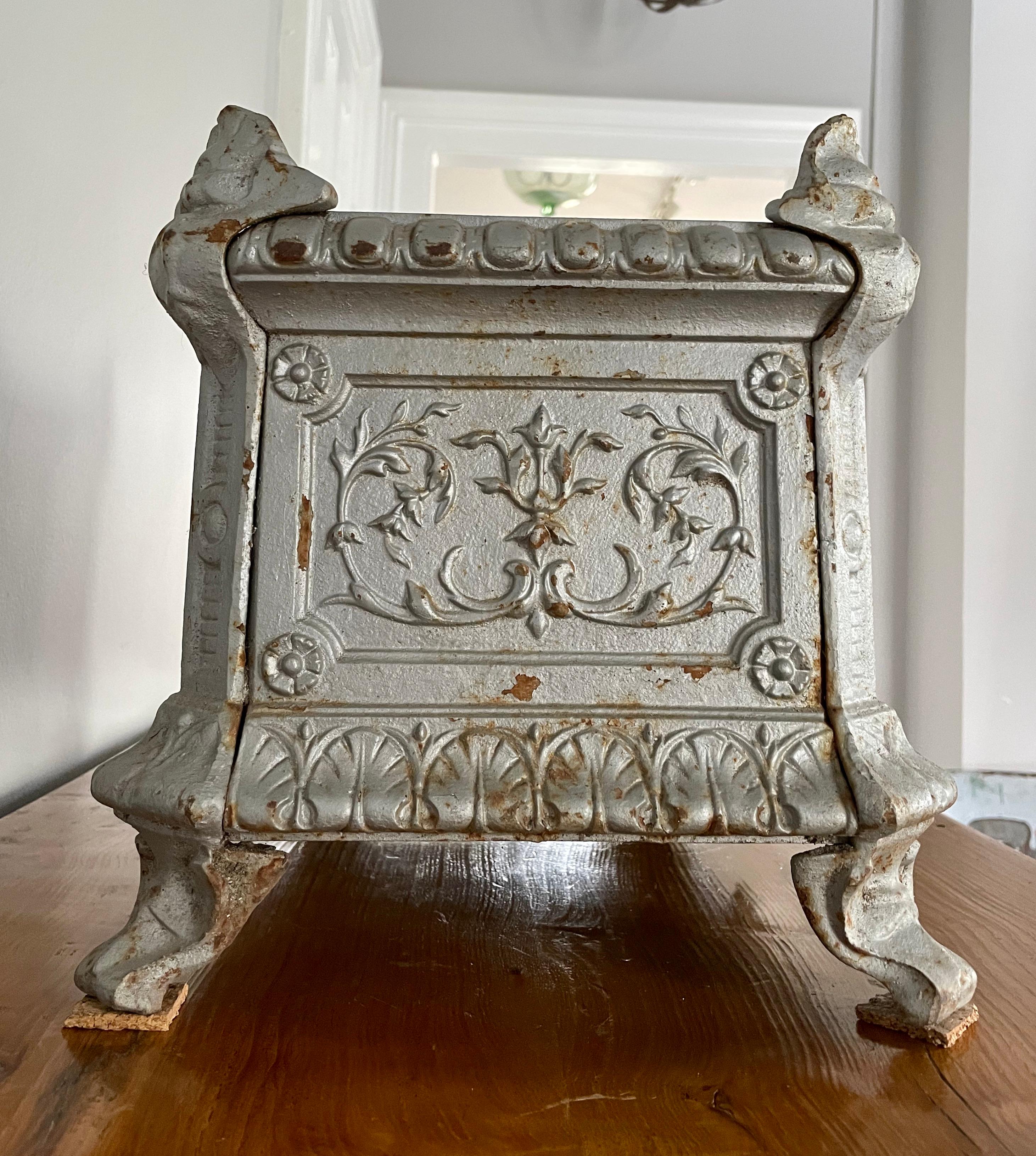 Stunning 19th C French Cast Iron Jardinière For Sale 1
