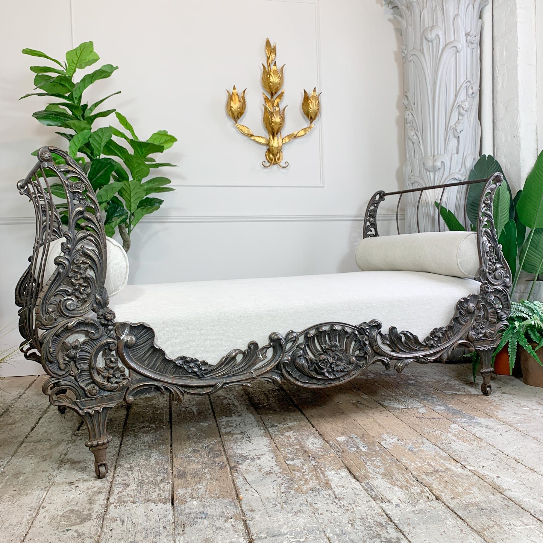  Stunning 19th Century Art Nouveau Cast Iron French Daybed For Sale 4
