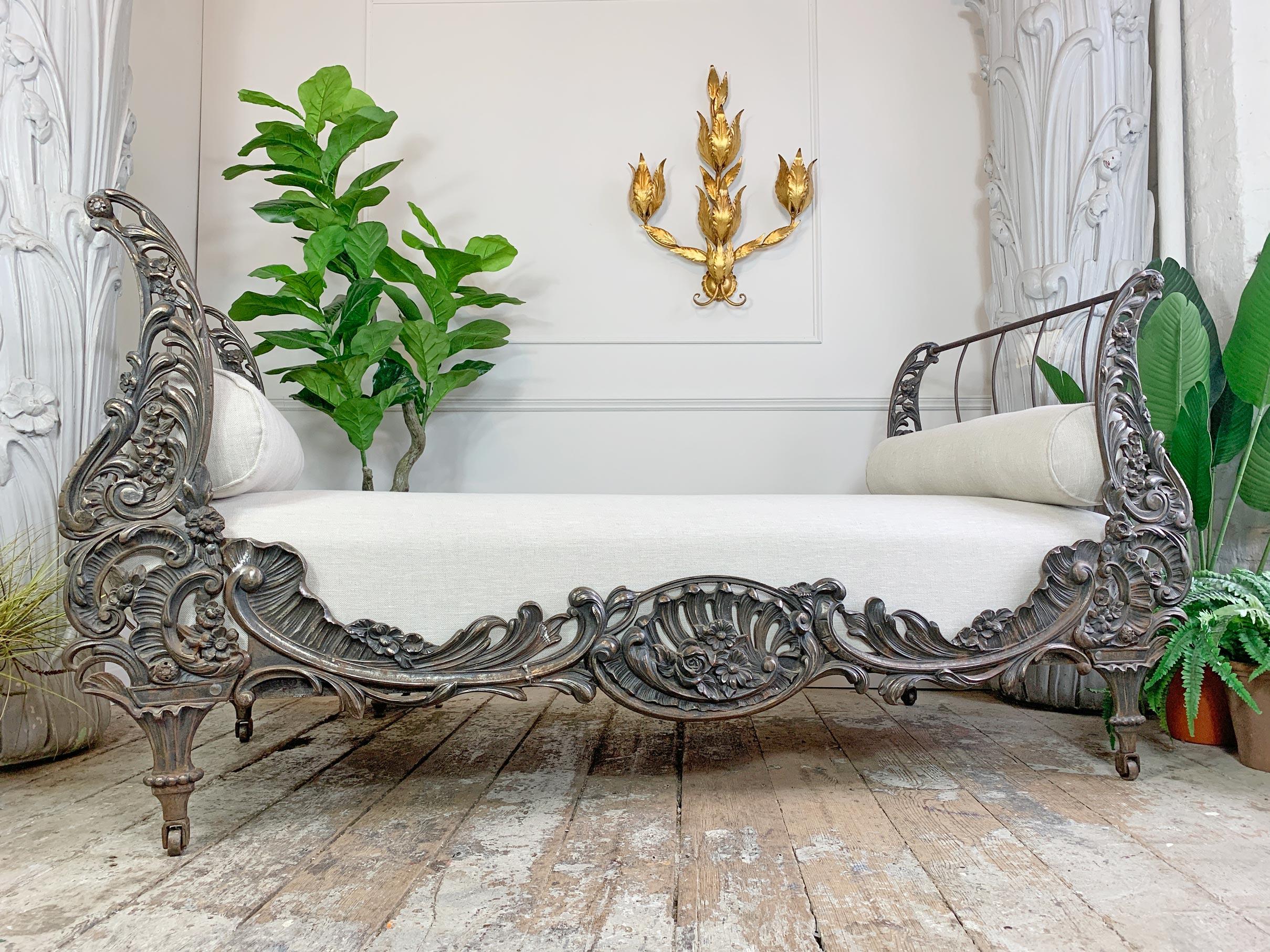  Stunning 19th Century Art Nouveau Cast Iron French Daybed For Sale 2
