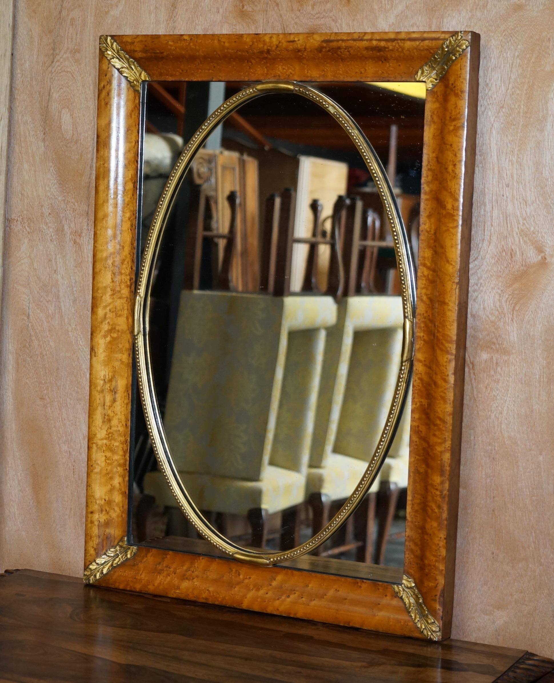Atemberaubender französischer Spiegel aus Wurzelnussholz mit vergoldeter Holzdekoration aus dem 19. Jahrhundert (Viktorianisch) im Angebot