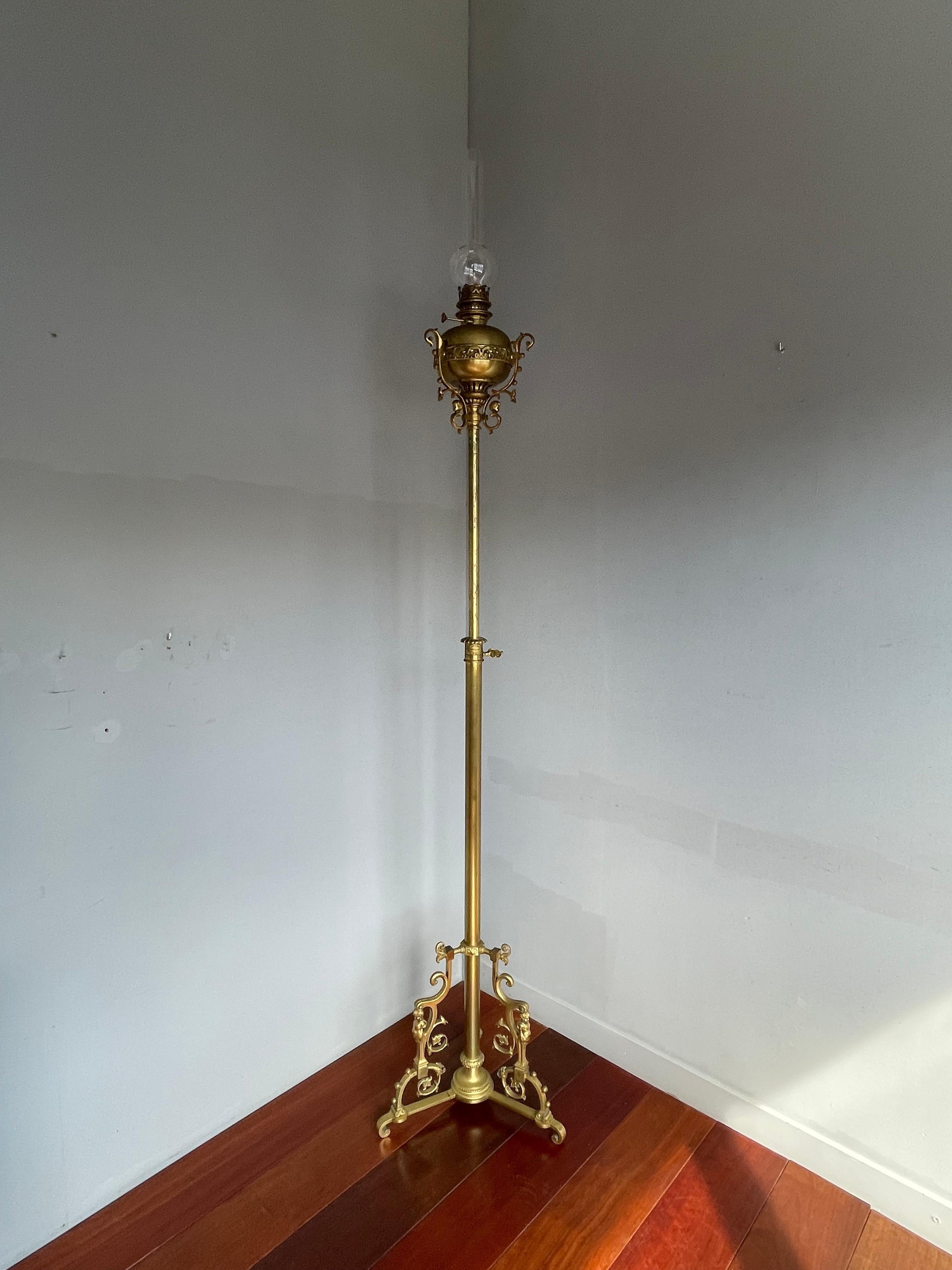 Stunning 19th Century Empire Revival Bronze & Glass Oil Floor Lamp By H. Luppens For Sale 6