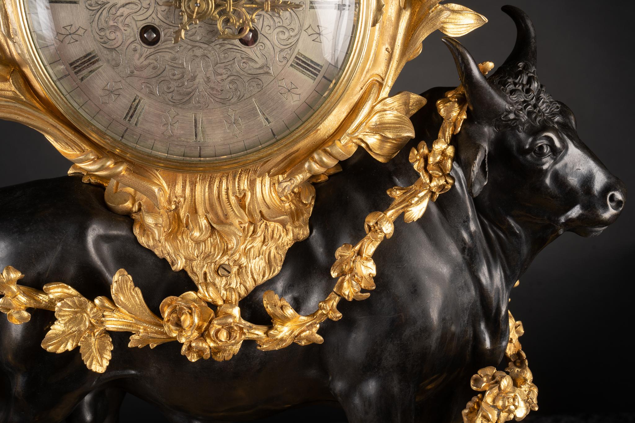 Superbe horloge française Louis XV du 19ème siècle en vente 4