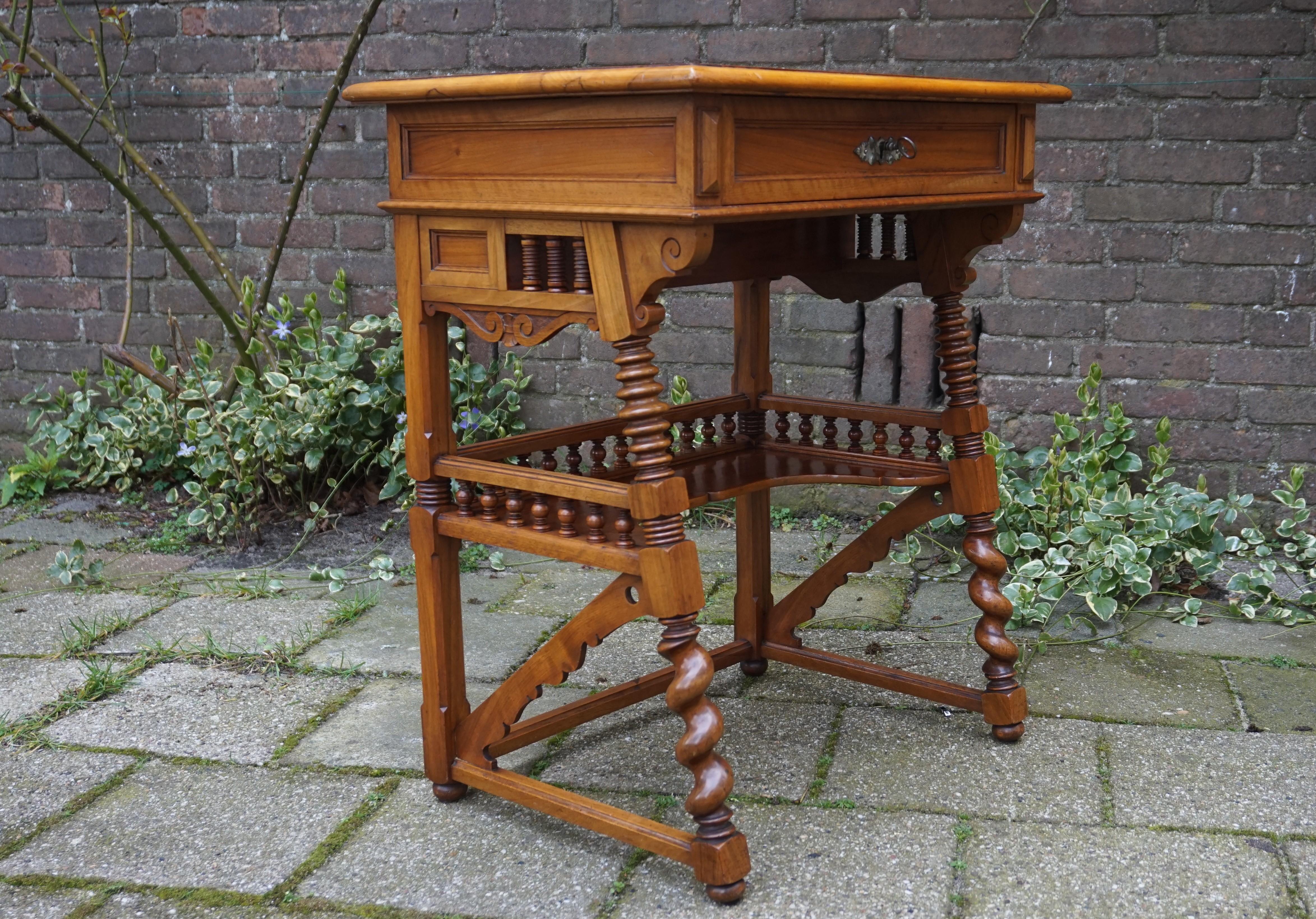 Hand-Carved Stunning Nutwood Side Table or Little Ladies Desk with Drawers and Lock