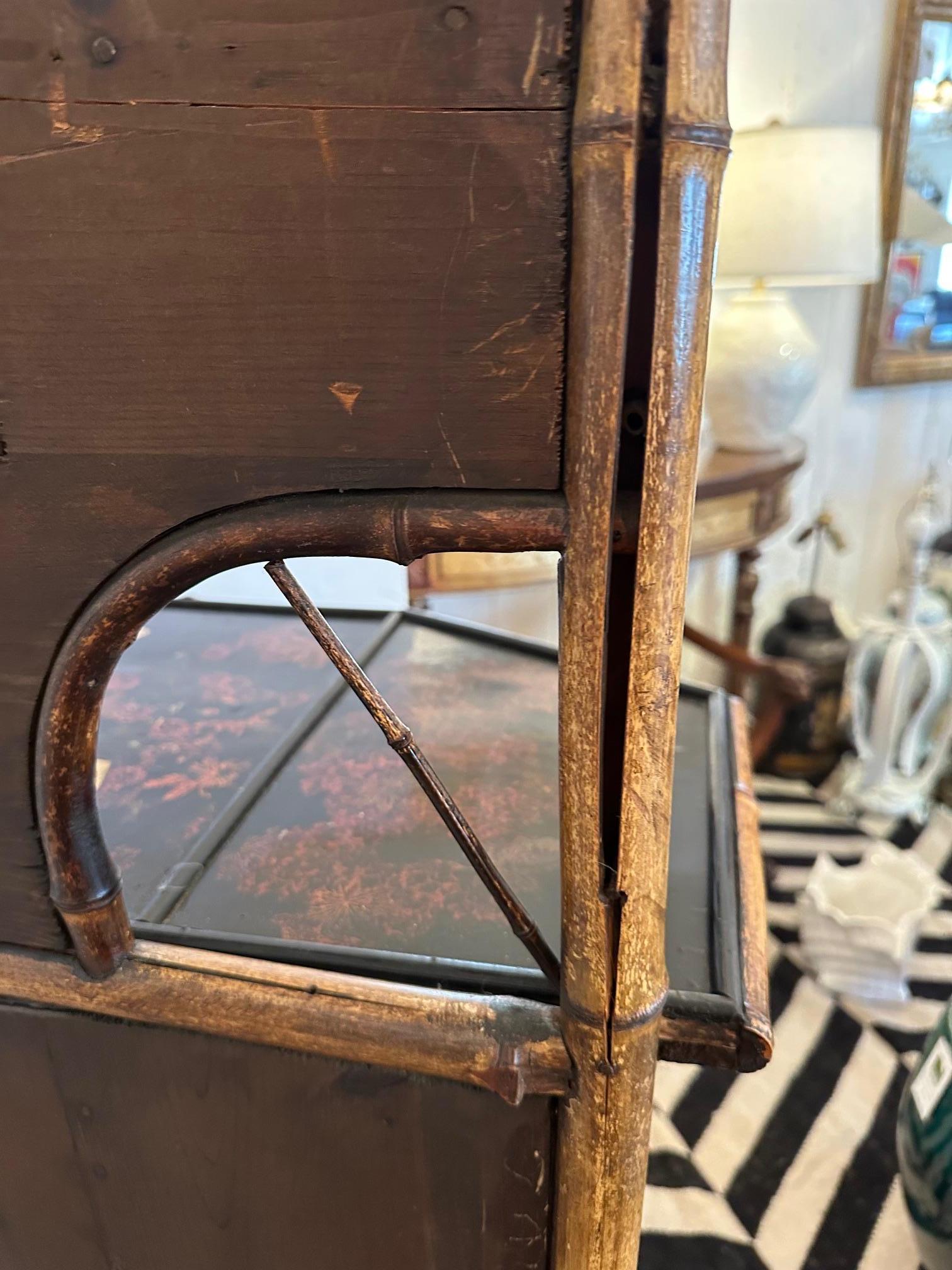 Atemberaubende 19. Jahrhundert Rattan & Bamboo Chinoiserie Etagere Kabinett im Angebot 12