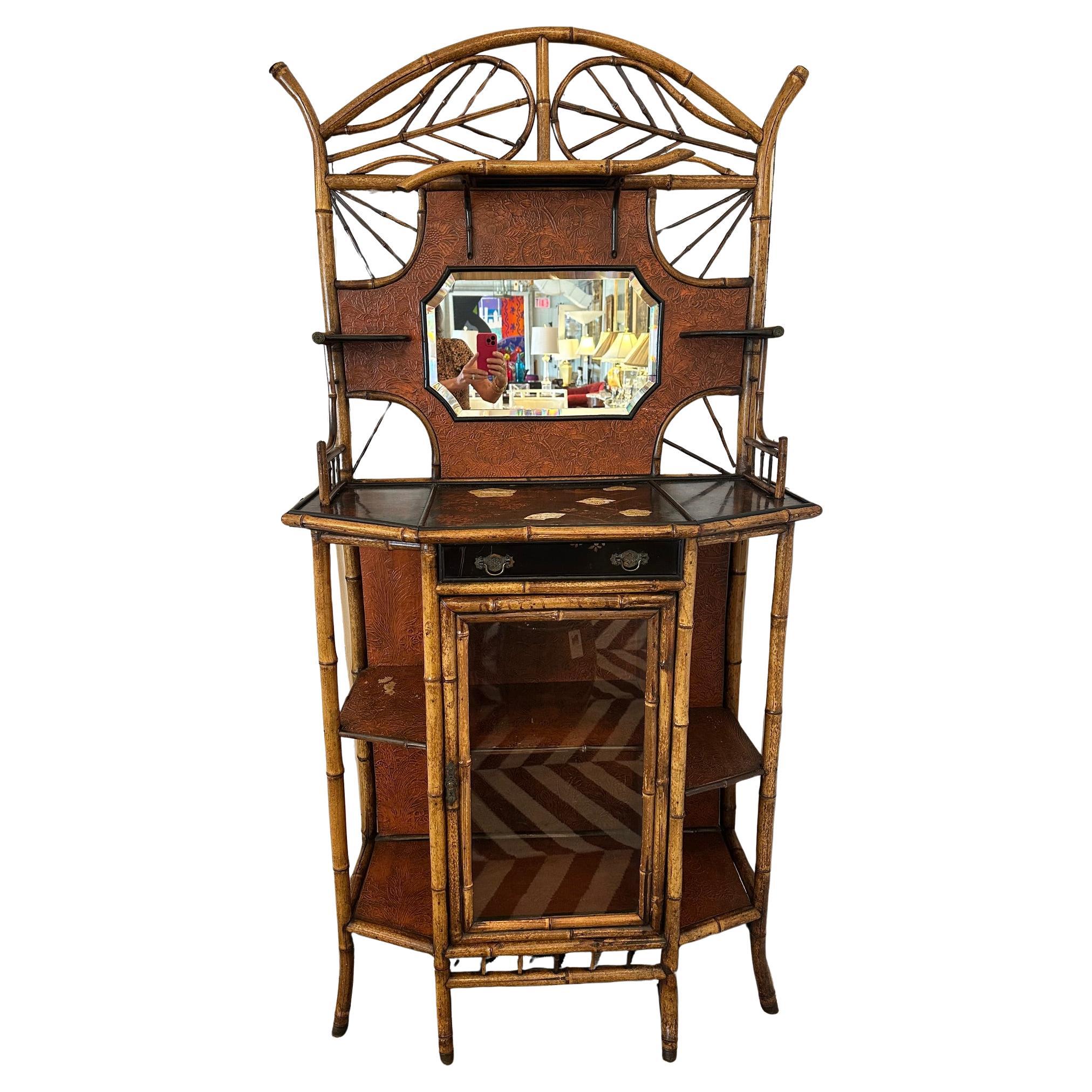 Stupendo mobile Etagere in rattan e bambù del XIX secolo