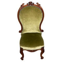Stunning 19th Century Victorian Walnut Antique Side Chair Stunning 19th Century Victorian Walnut Antique Side Chair