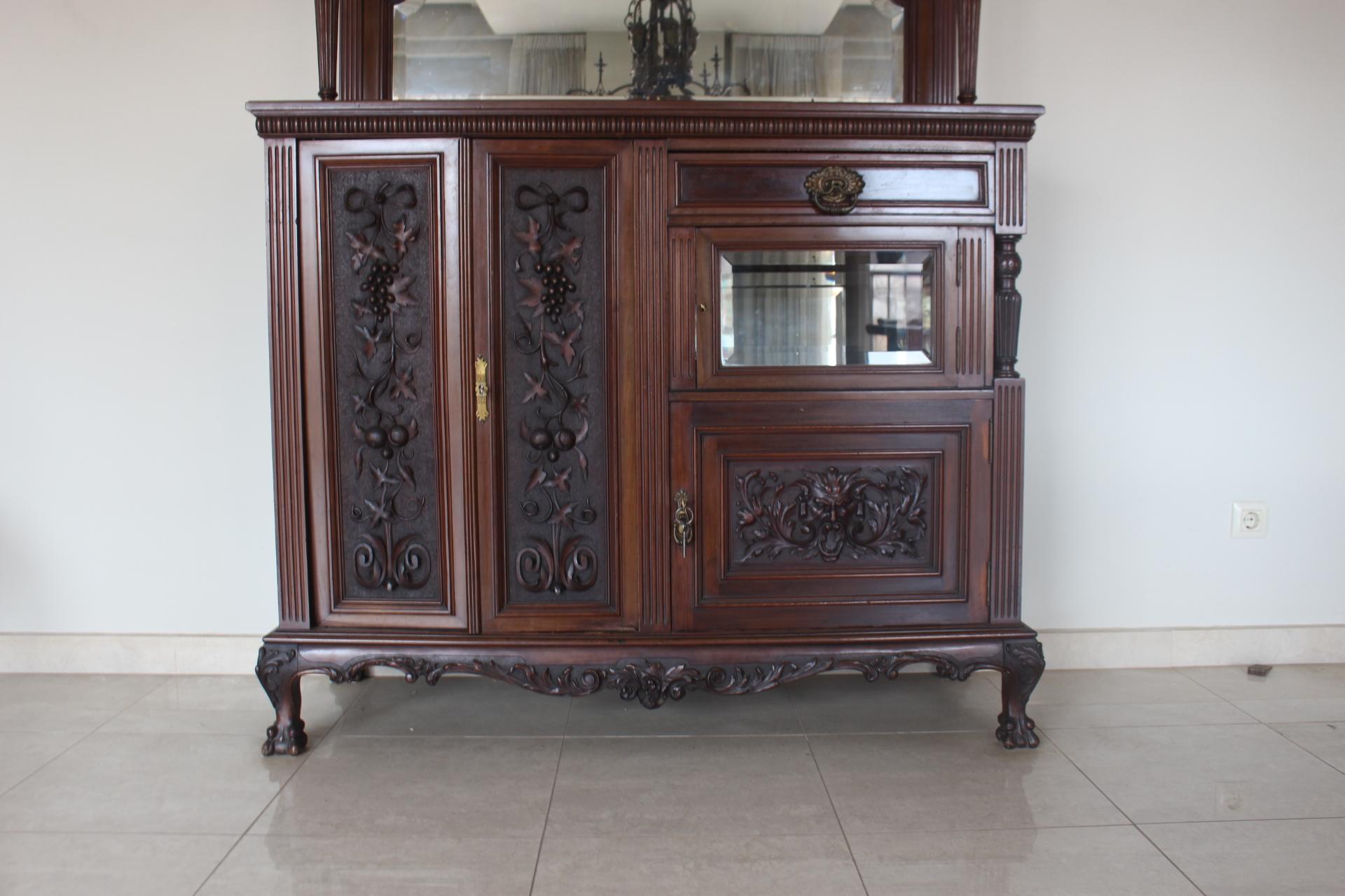  Chippendale Style Ball-Claw Mahogany Display Buffet with Marble, 19th Century For Sale 6