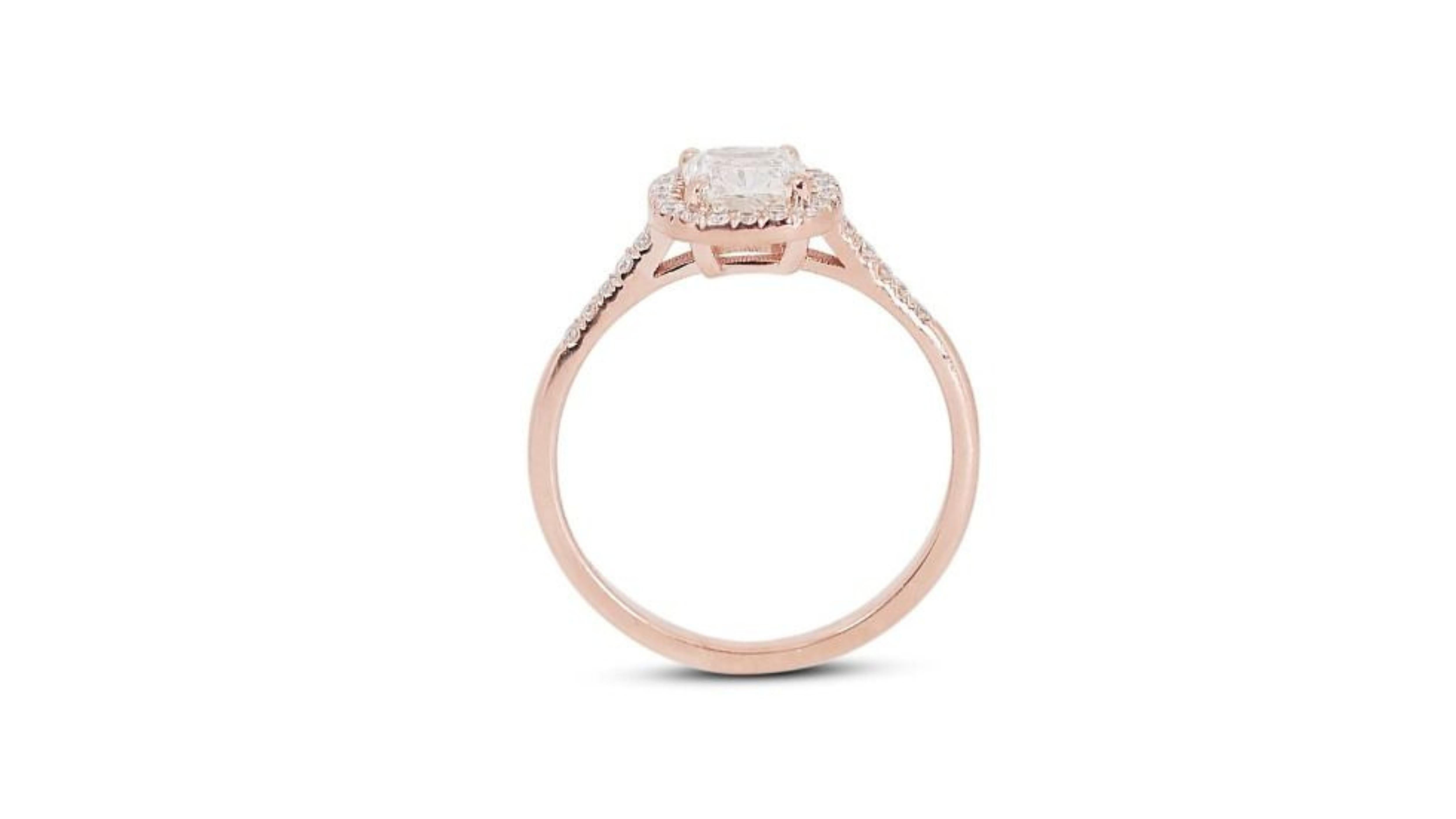 Stunning 18K Rose Gold Ring with Dazzling 1 carat Cushion Shape Natural Diamond For Sale 1