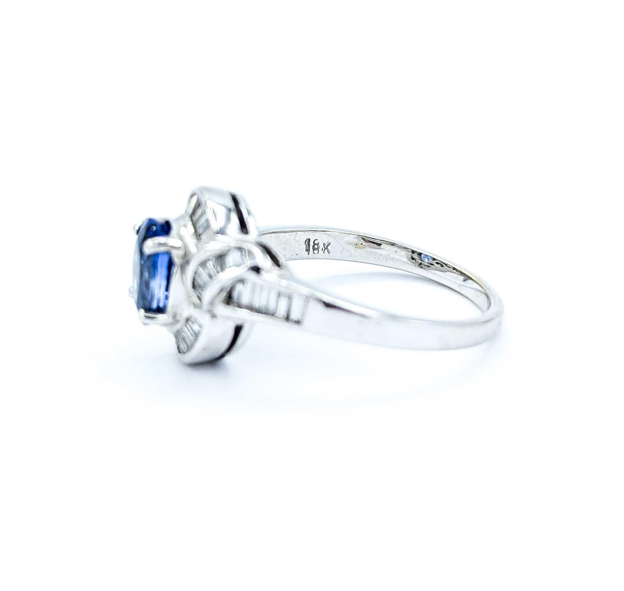Stunning 1ct Sapphire & Diamond Halo Ring in White Gold For Sale 3